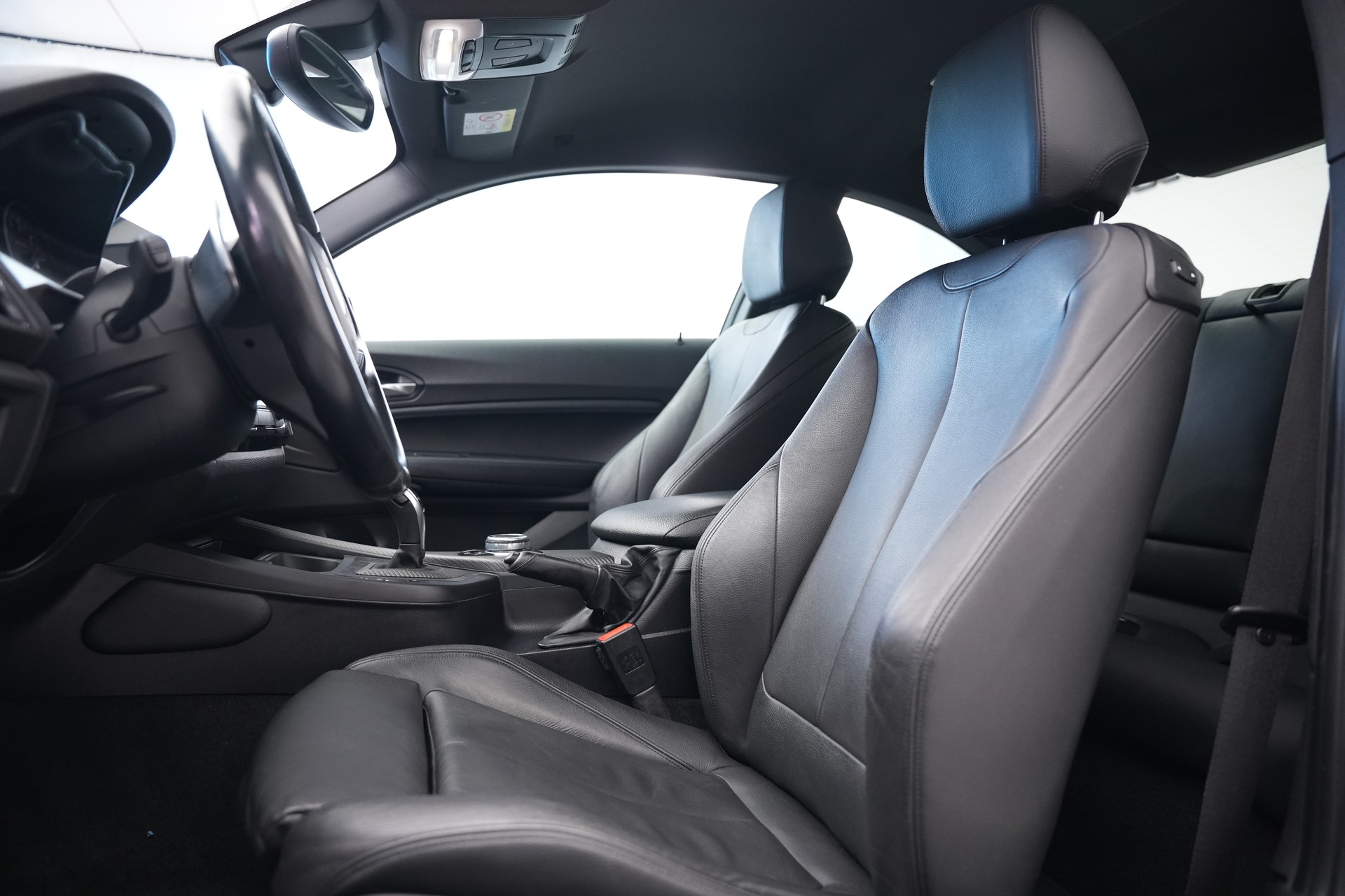 BMW M235i xDrive Steptronic *Carbon* *CH-Fahrzeug*-image-12
