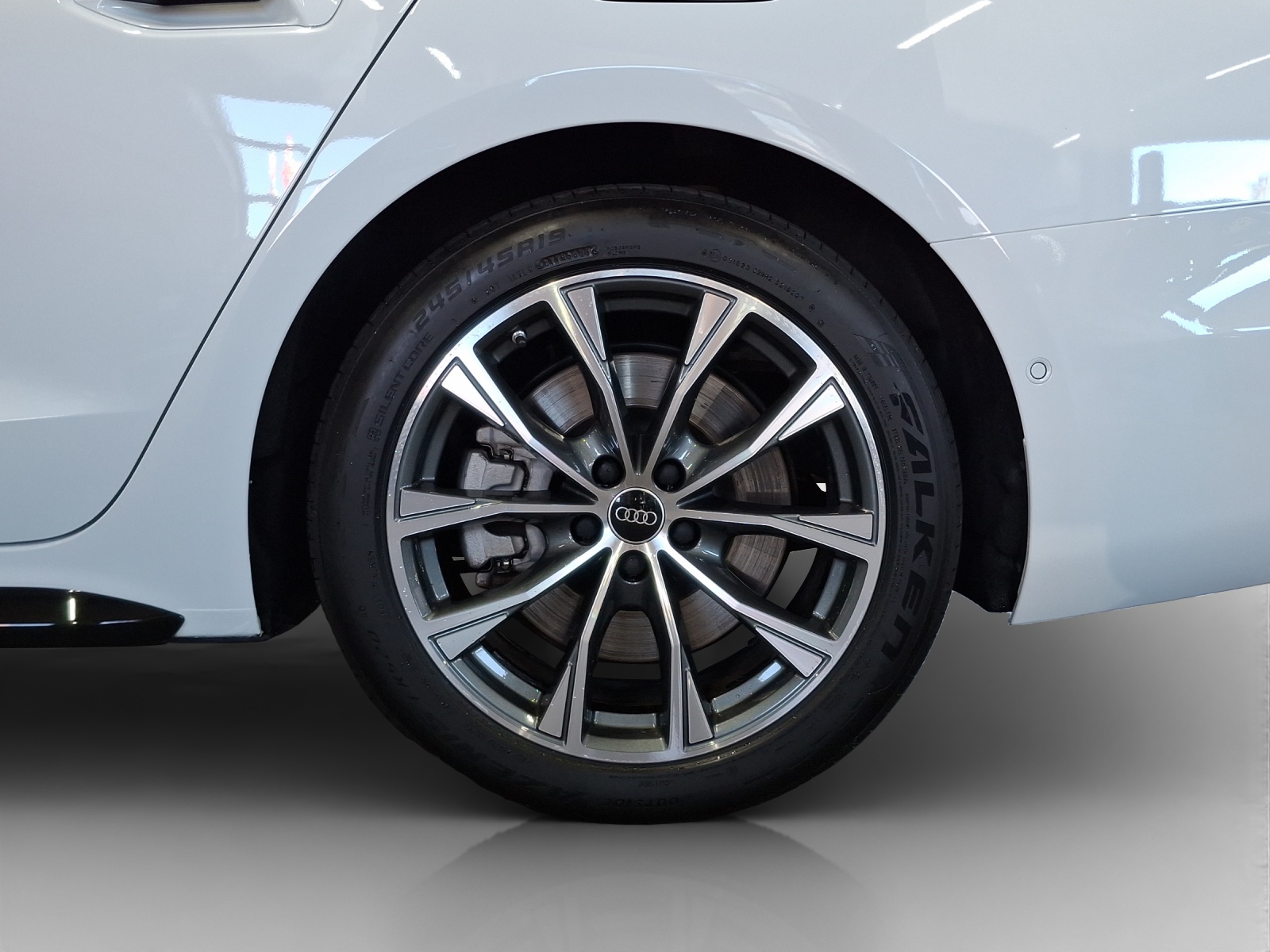 AUDI A6 Avant 55 TFSIe S line quattro S-tronic-image-14