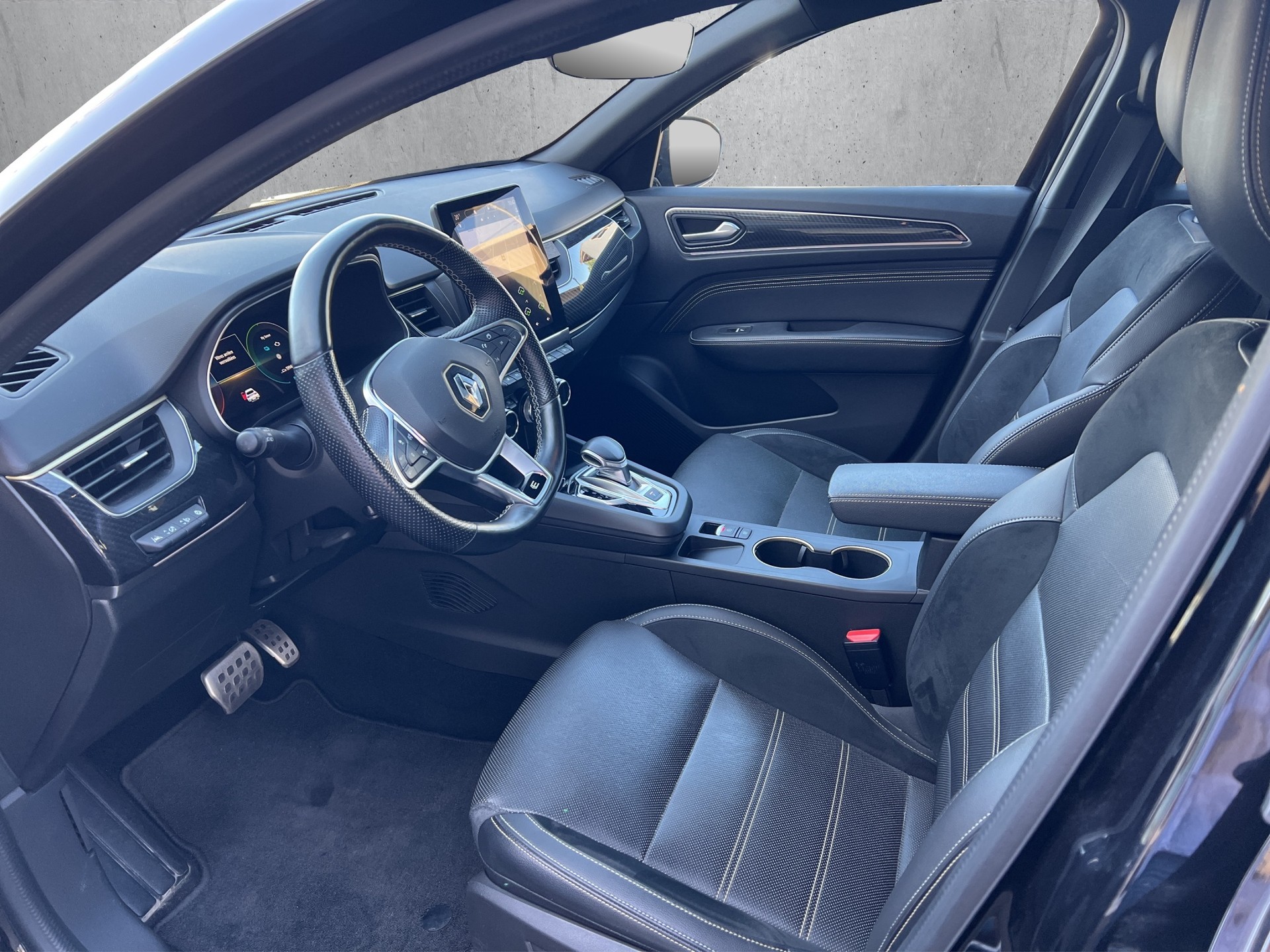 RENAULT Arkana 1.6 E-Tech Engineered-image-8
