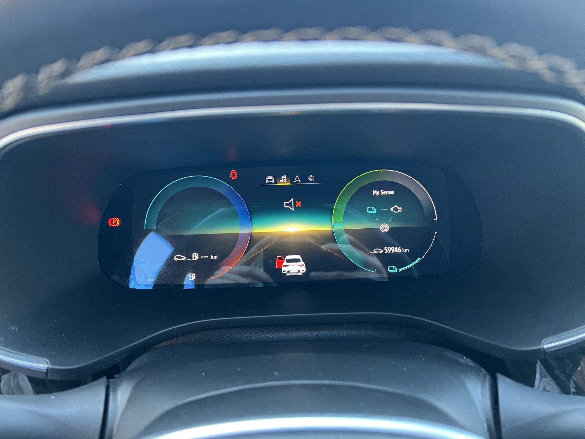 RENAULT Arkana 1.6 E-Tech Engineered-image-13
