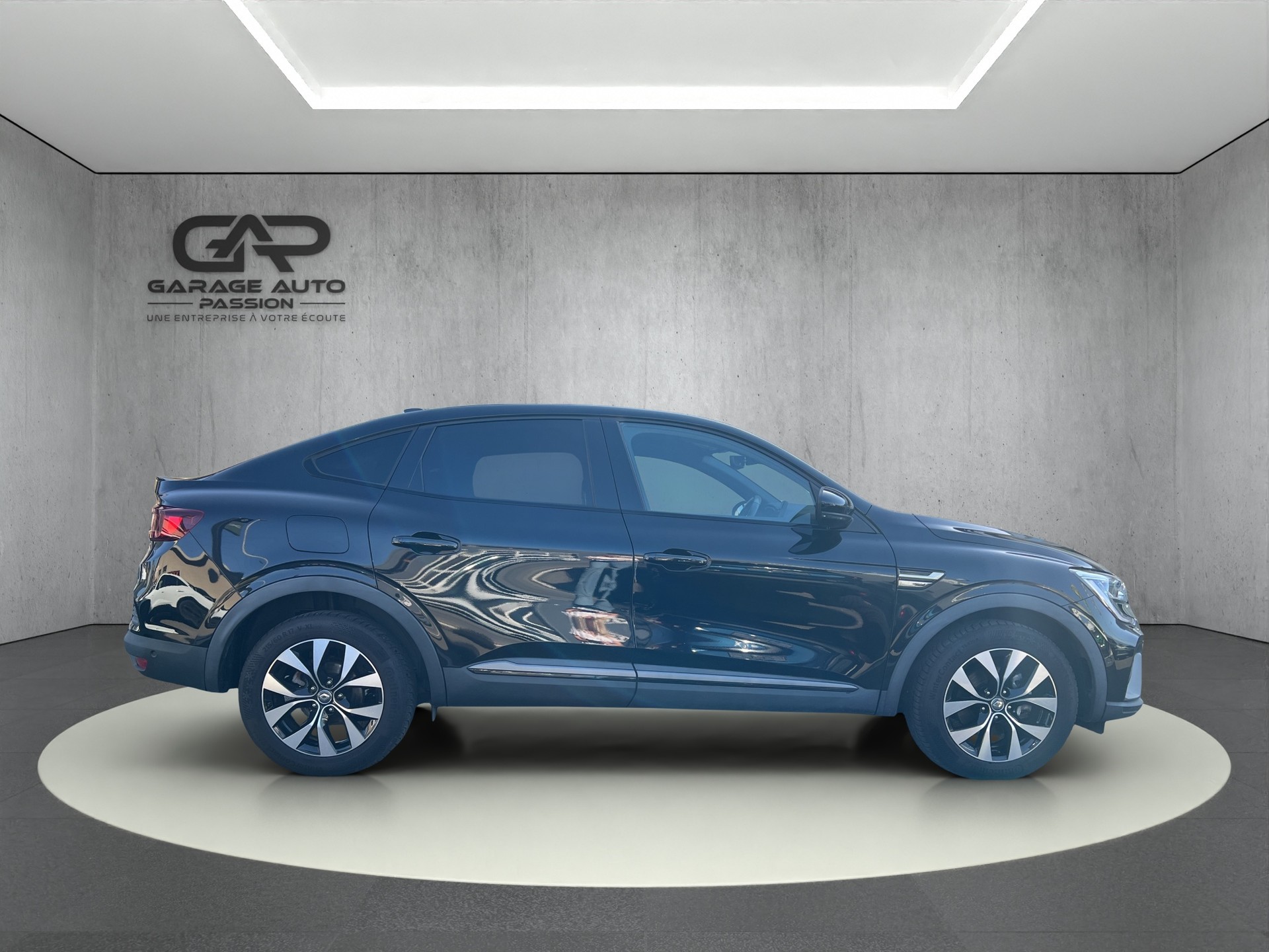 RENAULT Arkana 1.6 E-Tech Engineered-image-7