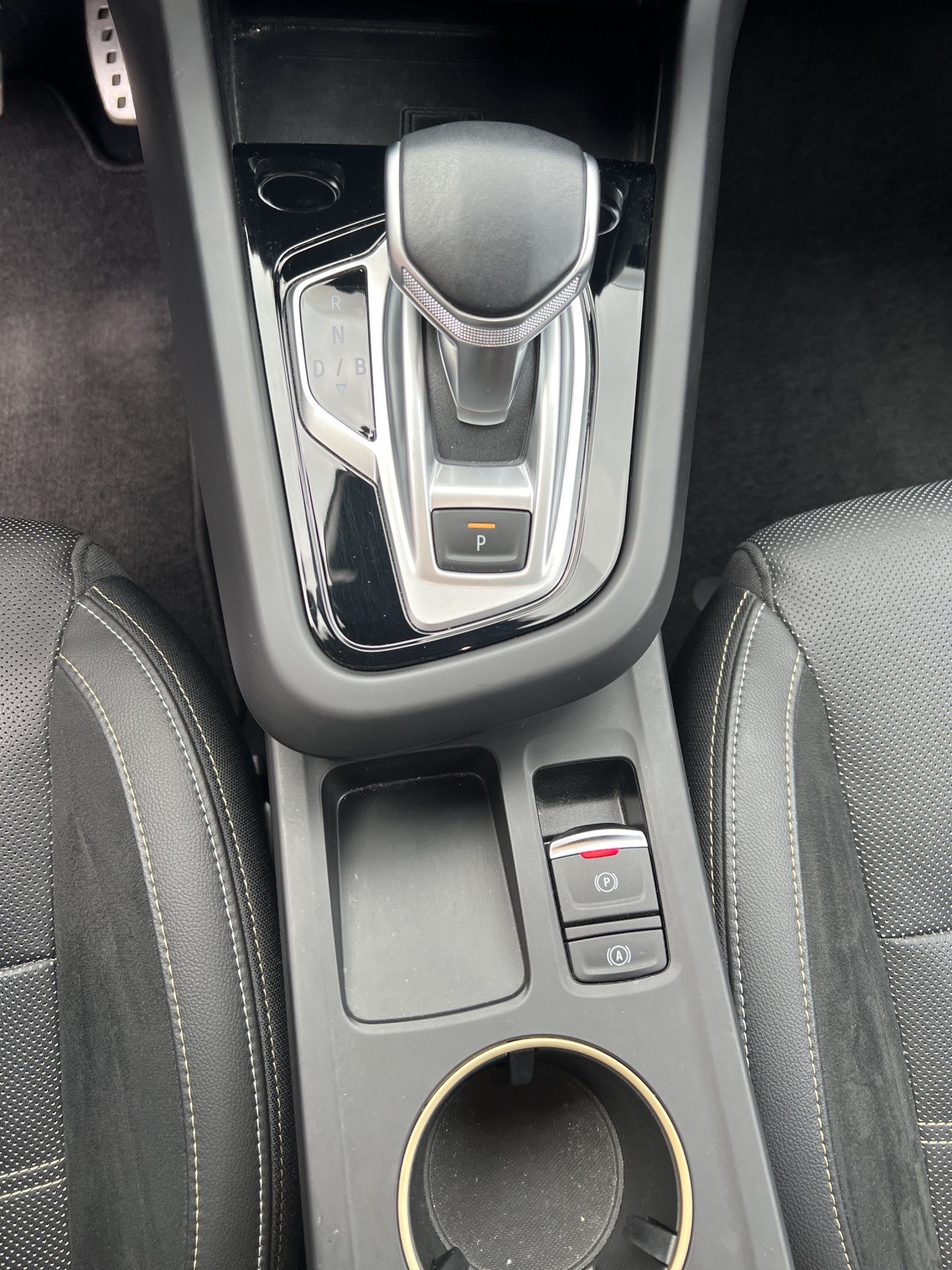 RENAULT Arkana 1.6 E-Tech Engineered-image-15