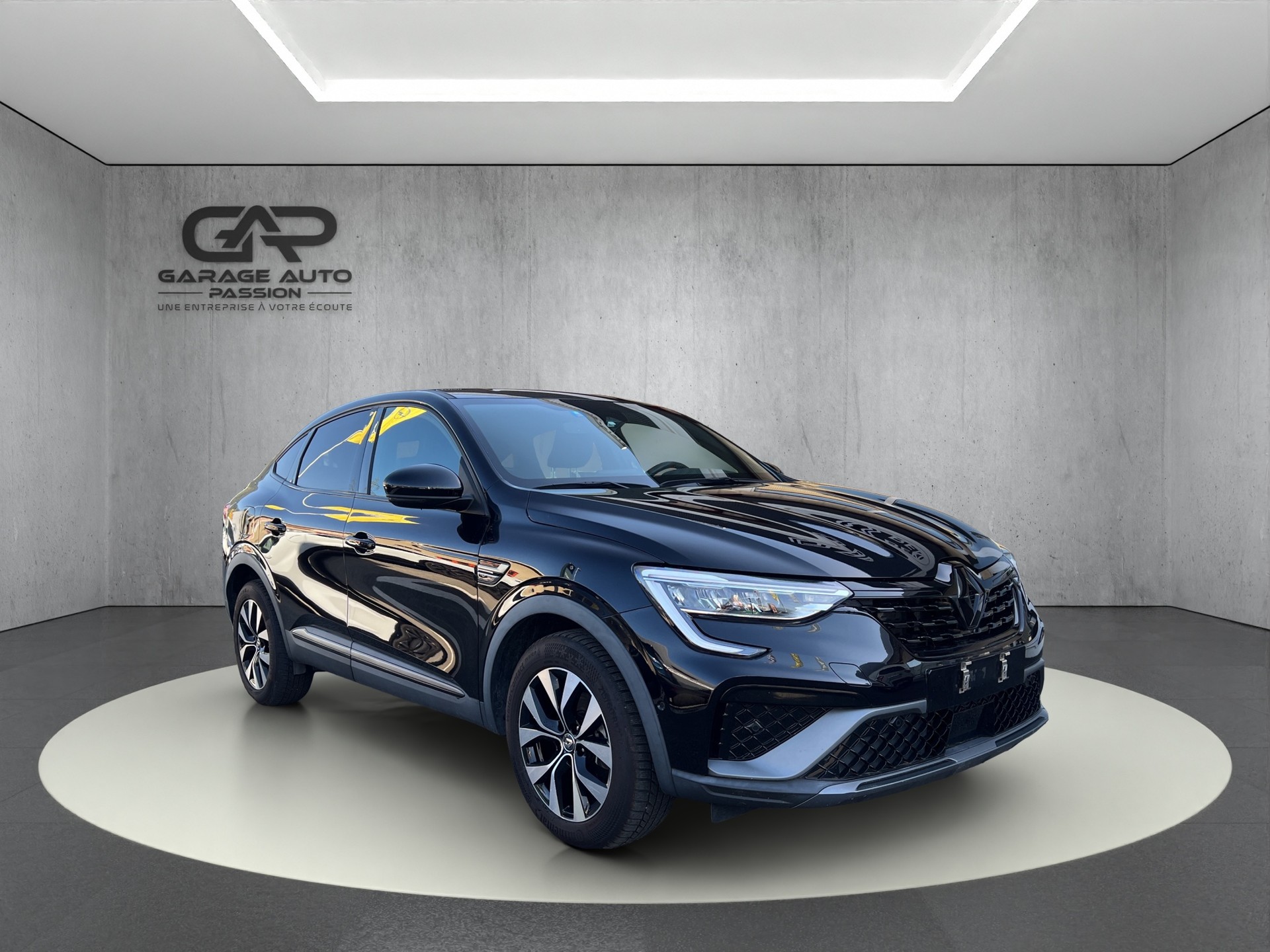 RENAULT Arkana 1.6 E-Tech Engineered-image-0