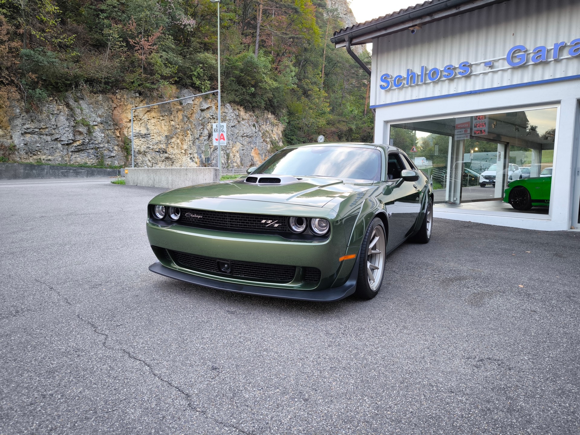 DODGE Challenger R/T Scat Pack Widebody Shaker Swinger Special Edition-image-5