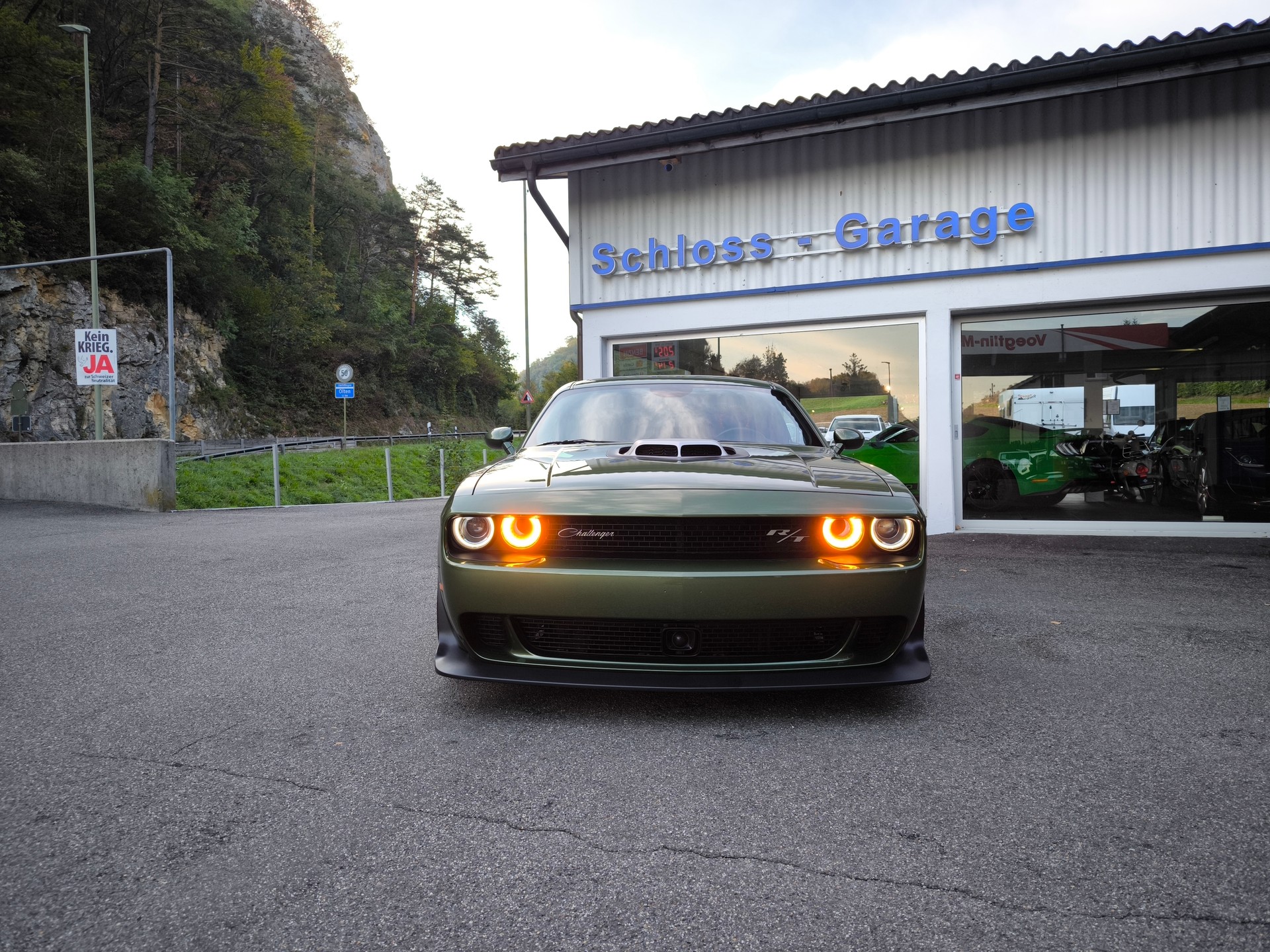DODGE Challenger R/T Scat Pack Widebody Shaker Swinger Special Edition-image-3