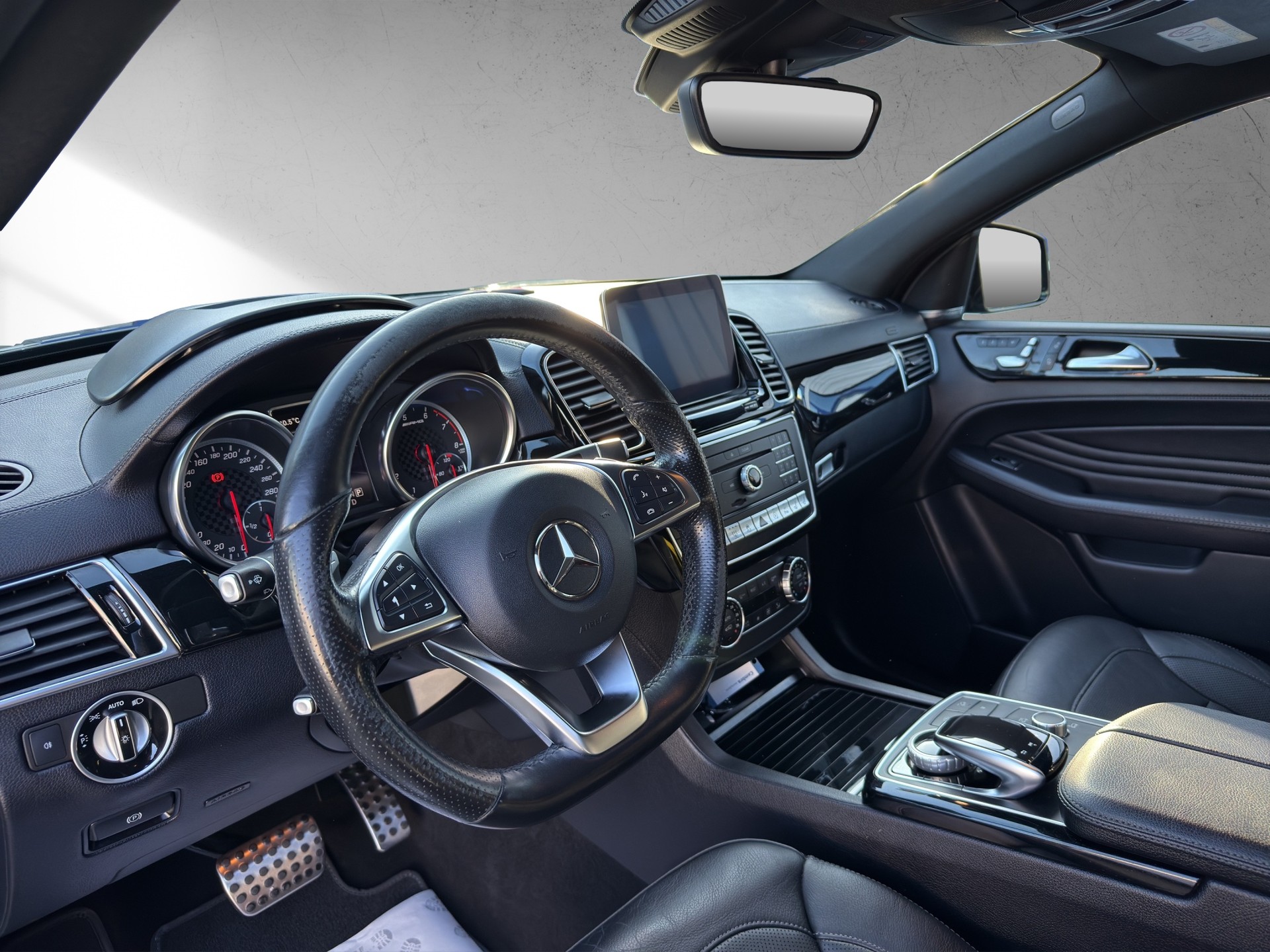 MERCEDES-BENZ GLE Coupé 43 AMG 4Matic 9G-Tronic-image-5
