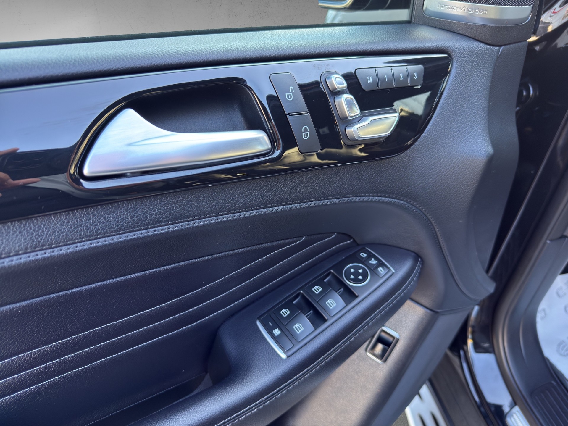 MERCEDES-BENZ GLE Coupé 43 AMG 4Matic 9G-Tronic-image-8