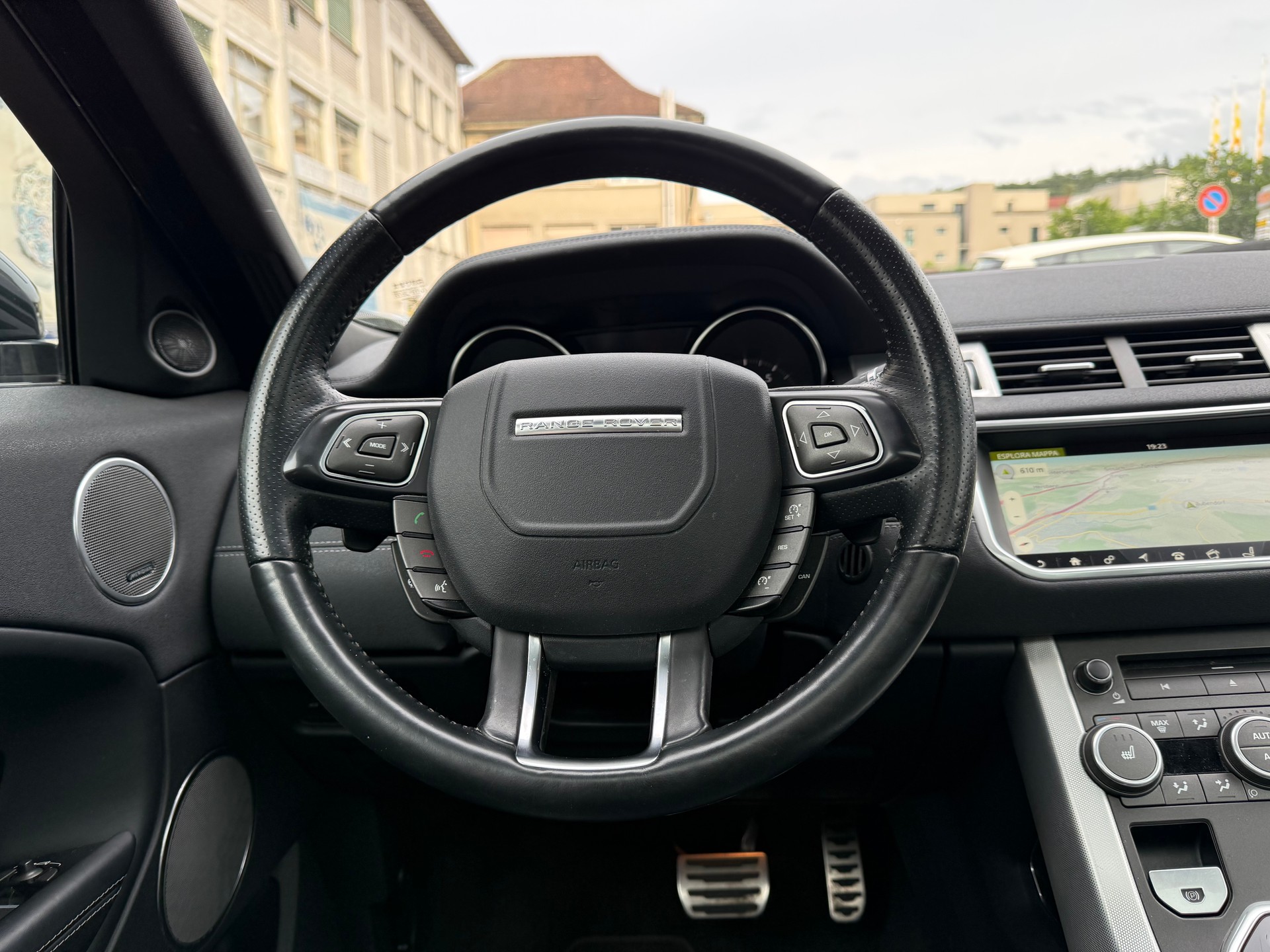 LAND ROVER Range Rover Evoque 2.0 Si4 HSE Dynamic AT9-image-11