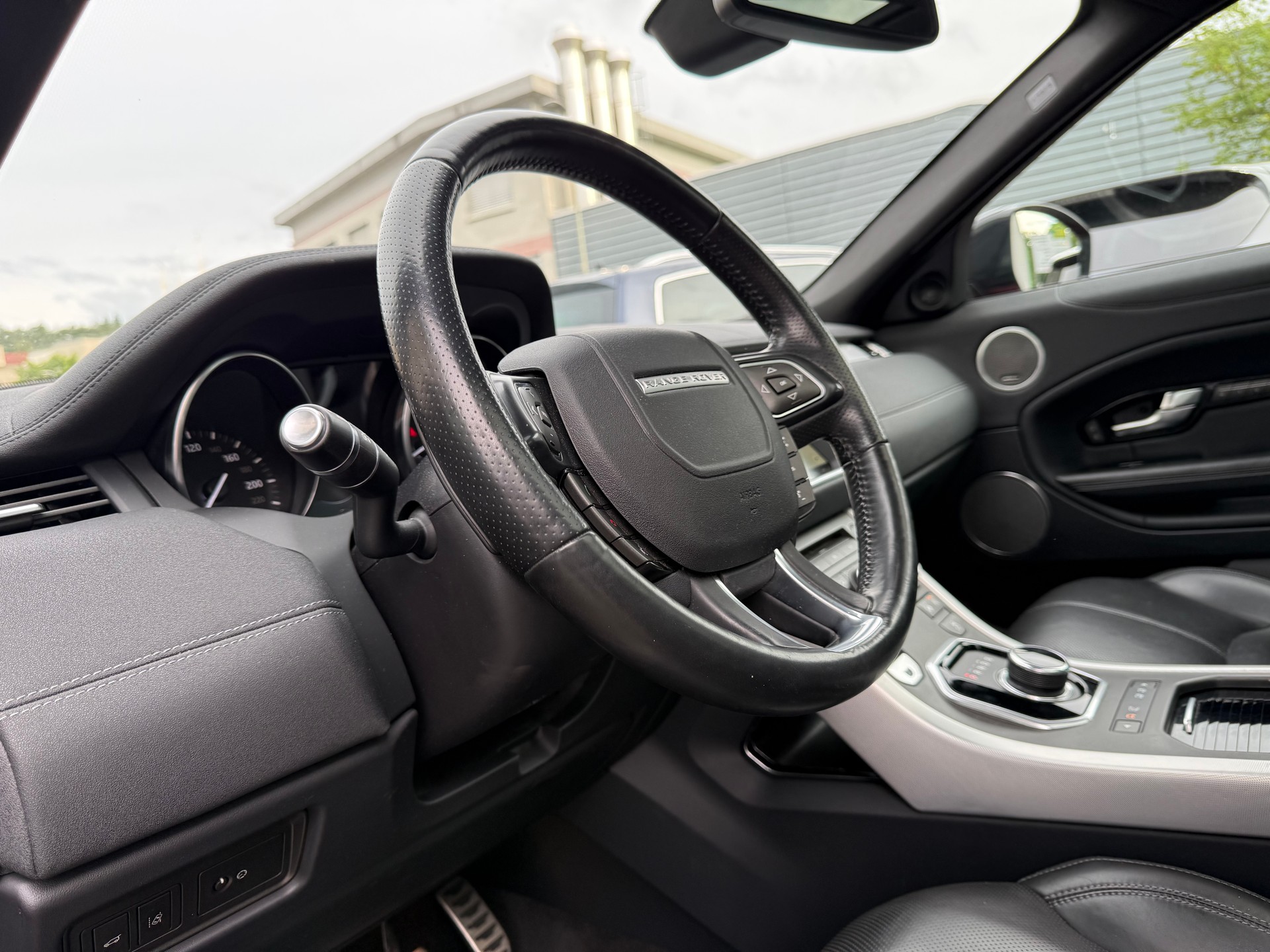 LAND ROVER Range Rover Evoque 2.0 Si4 HSE Dynamic AT9-image-9