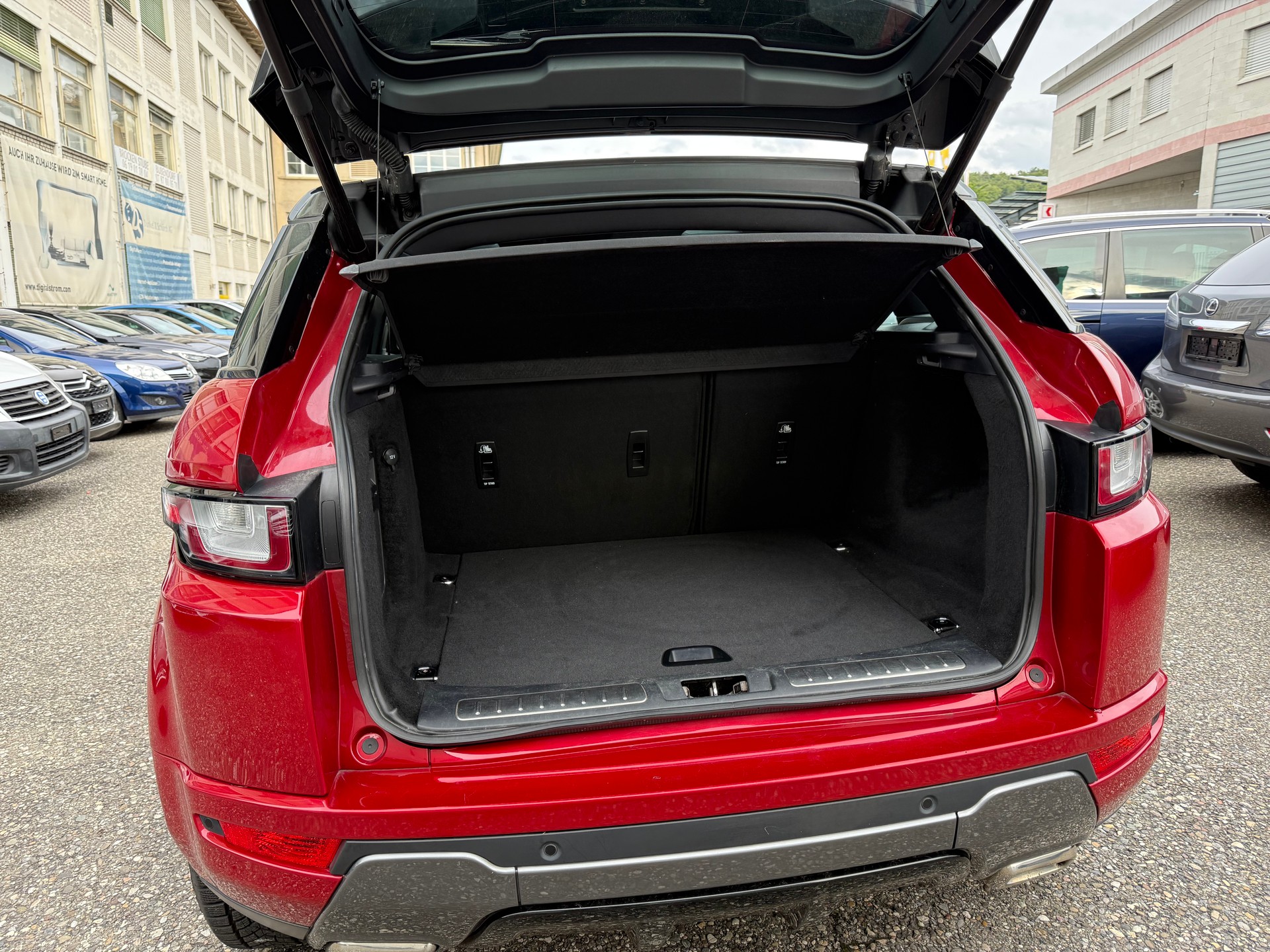 LAND ROVER Range Rover Evoque 2.0 Si4 HSE Dynamic AT9-image-3