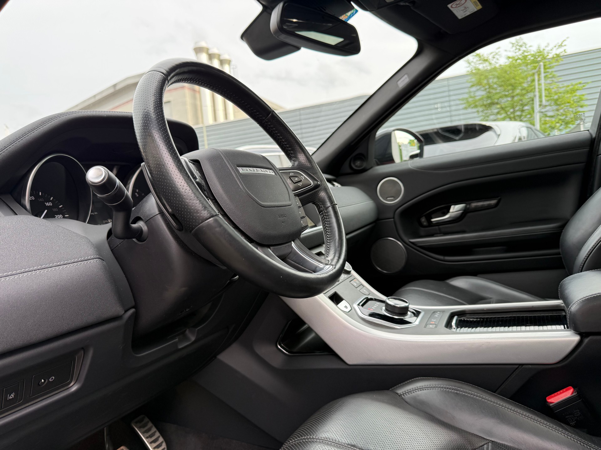 LAND ROVER Range Rover Evoque 2.0 Si4 HSE Dynamic AT9-image-13