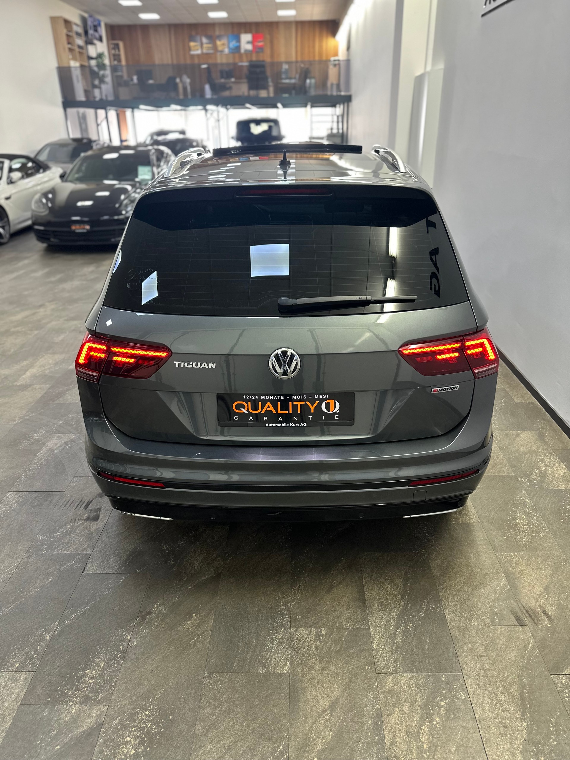 VW Tiguan 2.0 TDI SCR Highline 4Motion DSG-image-4