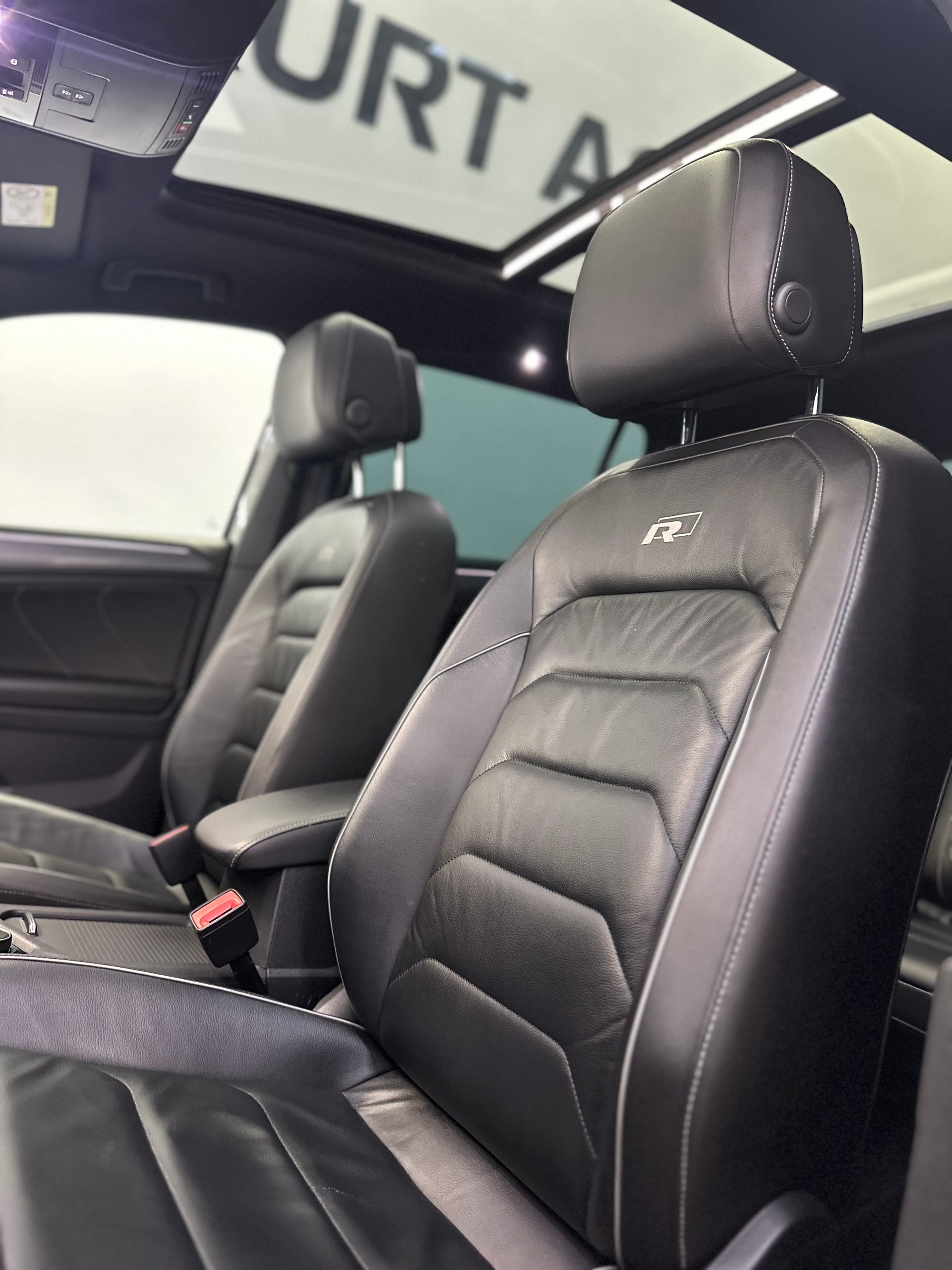 VW Tiguan 2.0 TDI SCR Highline 4Motion DSG-image-16
