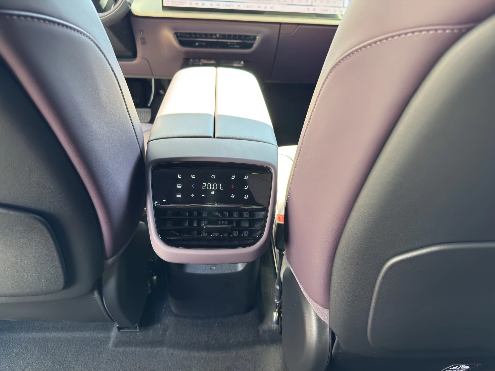 MAZDA CX-6e-image-11