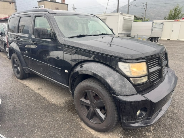 DODGE Nitro 4.0 V6 R/T Automatic-image-11