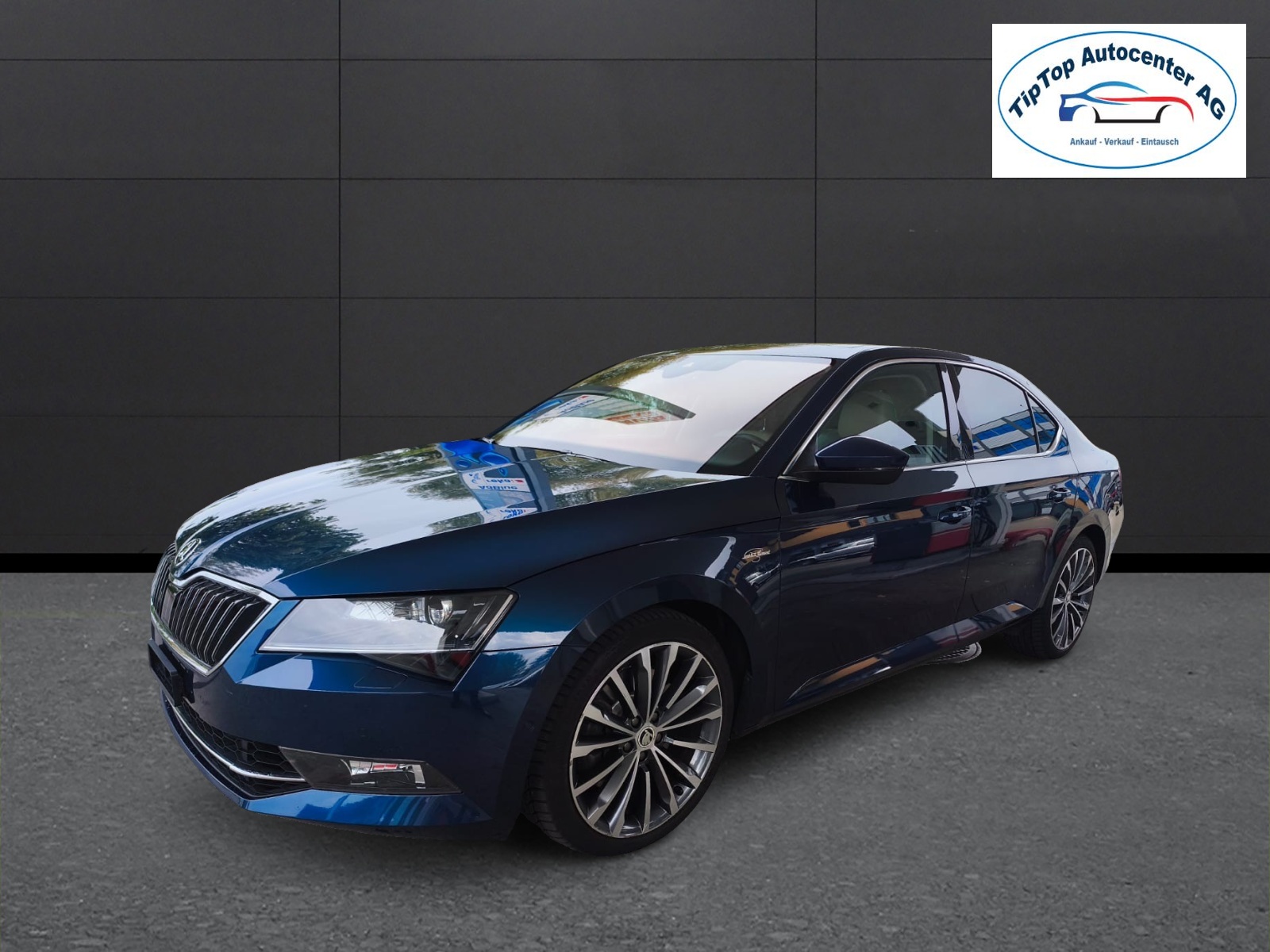 SKODA Superb 2.0TSI L&K 4x4 DSG-image-1