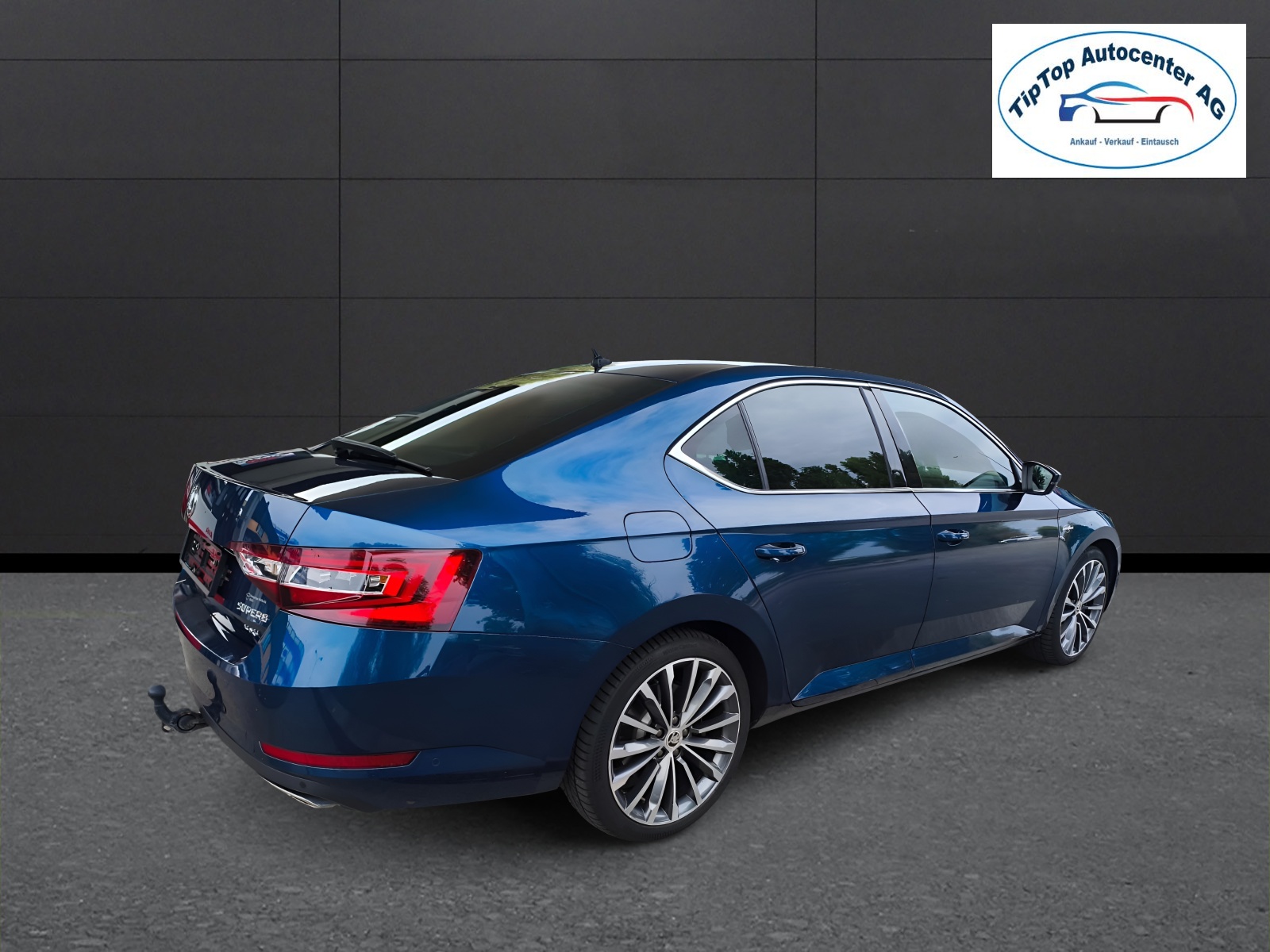 SKODA Superb 2.0TSI L&K 4x4 DSG-image-2