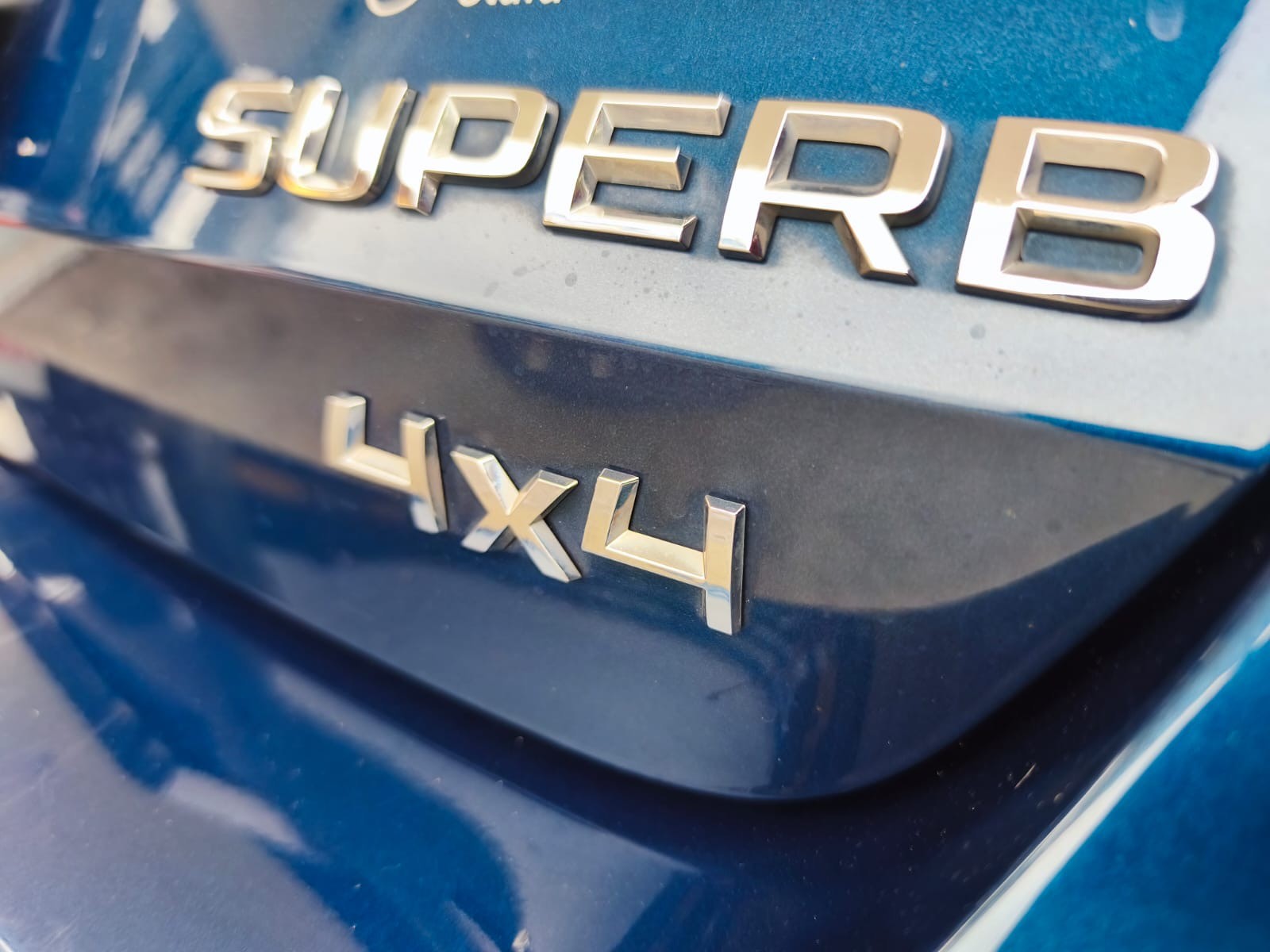 SKODA Superb 2.0TSI L&K 4x4 DSG-image-25
