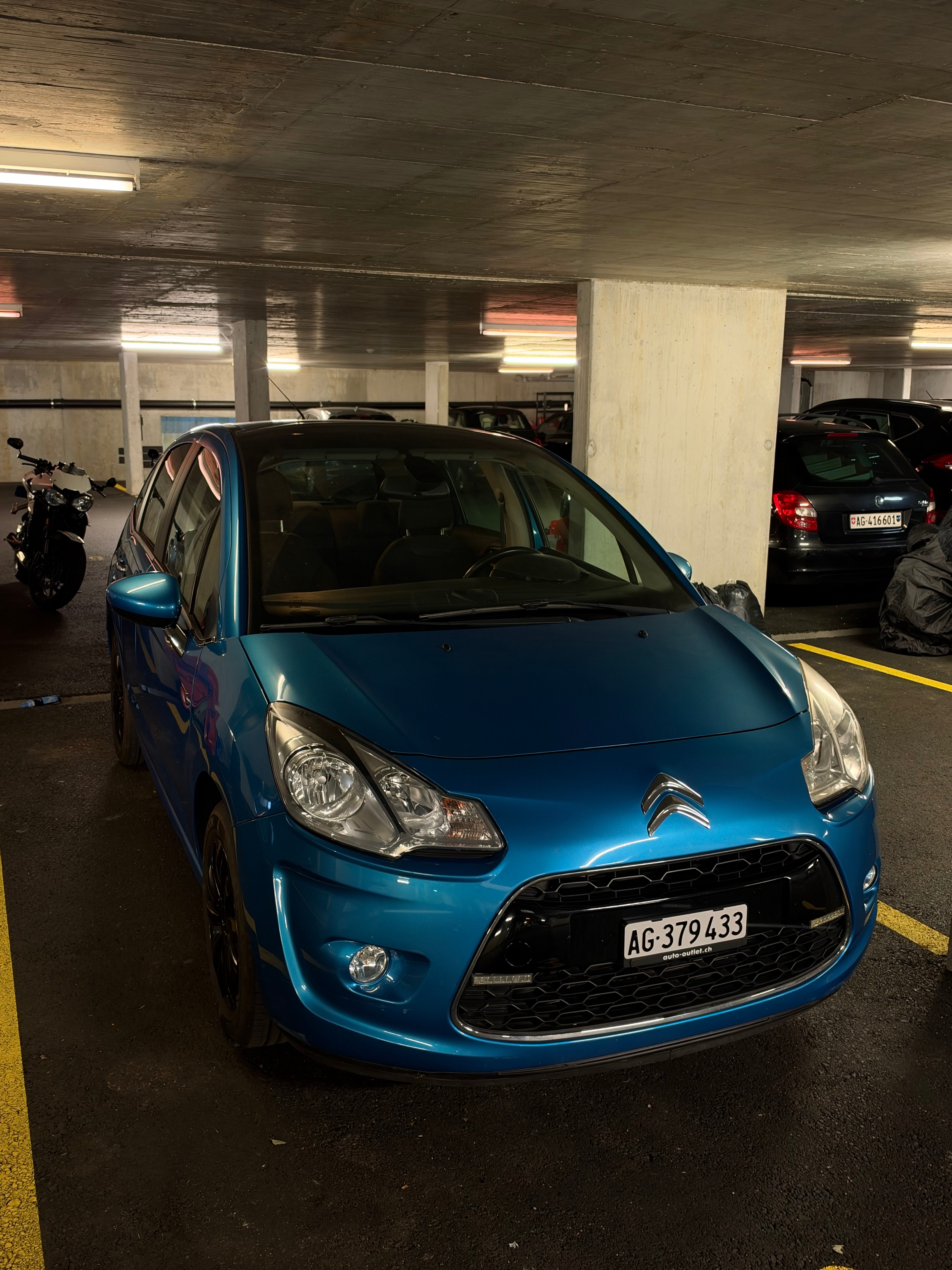 Car photo