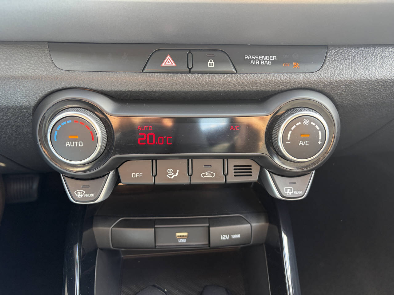 KIA Stonic 1.0 T-GDi Power Edition-image-10
