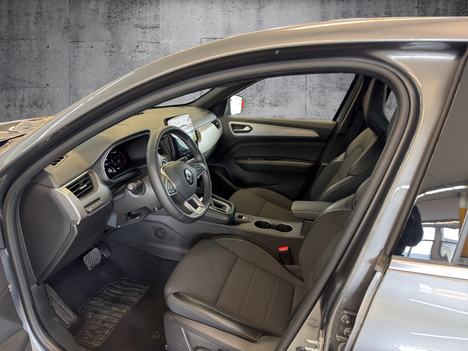 RENAULT Arkana 1.3 TCe Techno EDC*Abstandstempomat**Leasingaktion 1.99%**-image-20