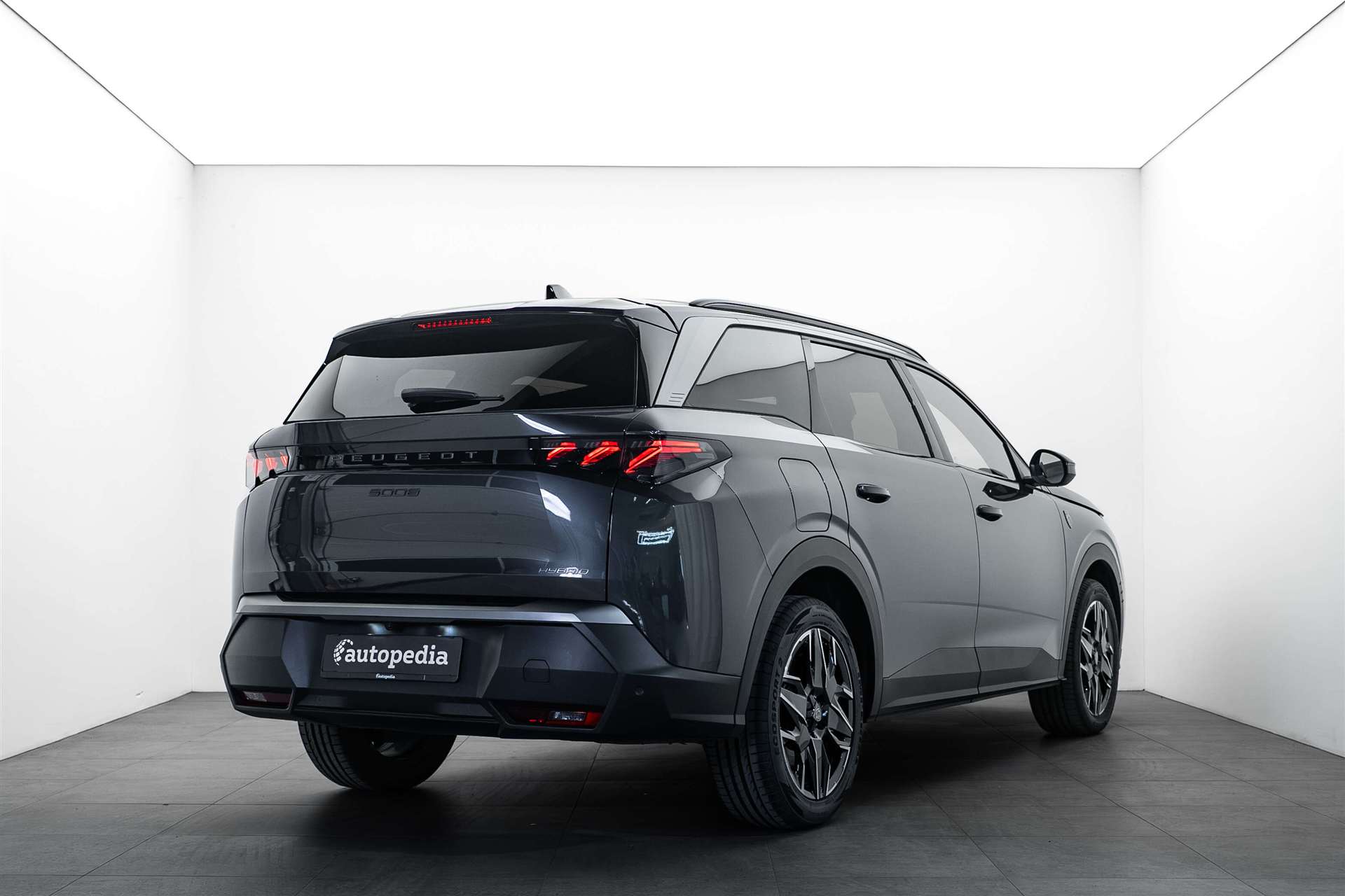 PEUGEOT 5008 145 Hybrid GT 7-Plätzer e-DCS-Automat-image-2