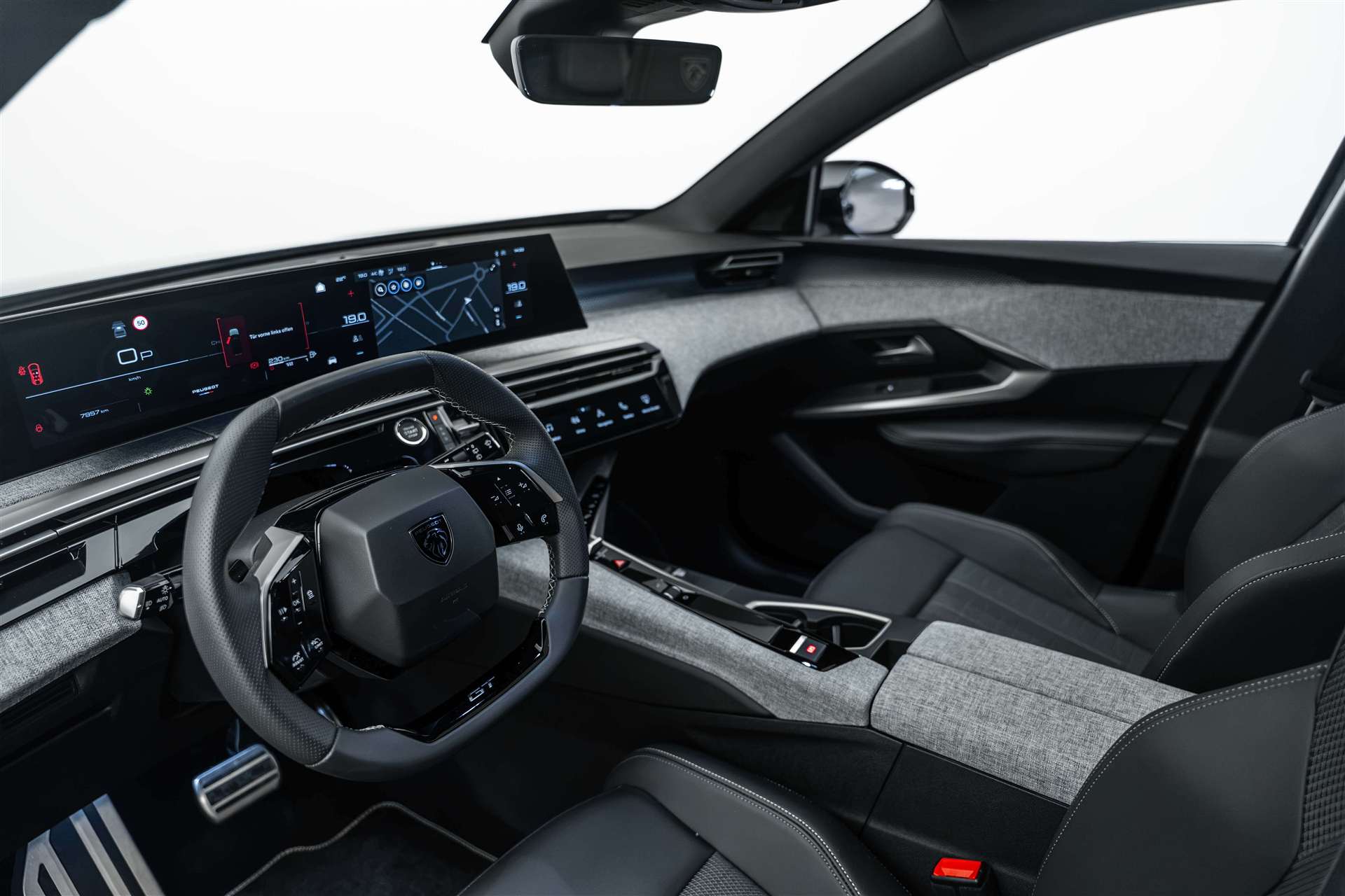 PEUGEOT 5008 145 Hybrid GT 7-Plätzer e-DCS-Automat-image-8