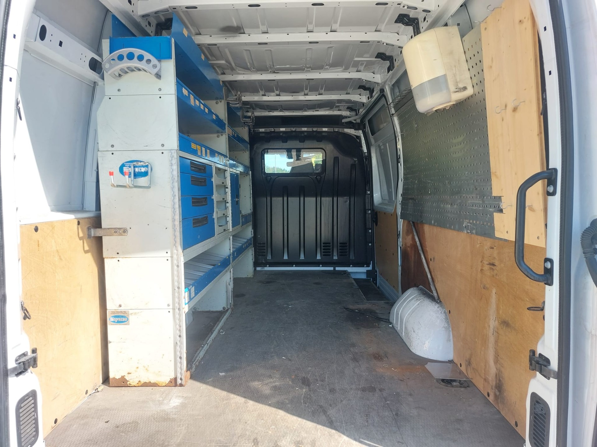 RENAULT Master T35 dCi 165 L3H2 mit AHK 2.5to-image-13