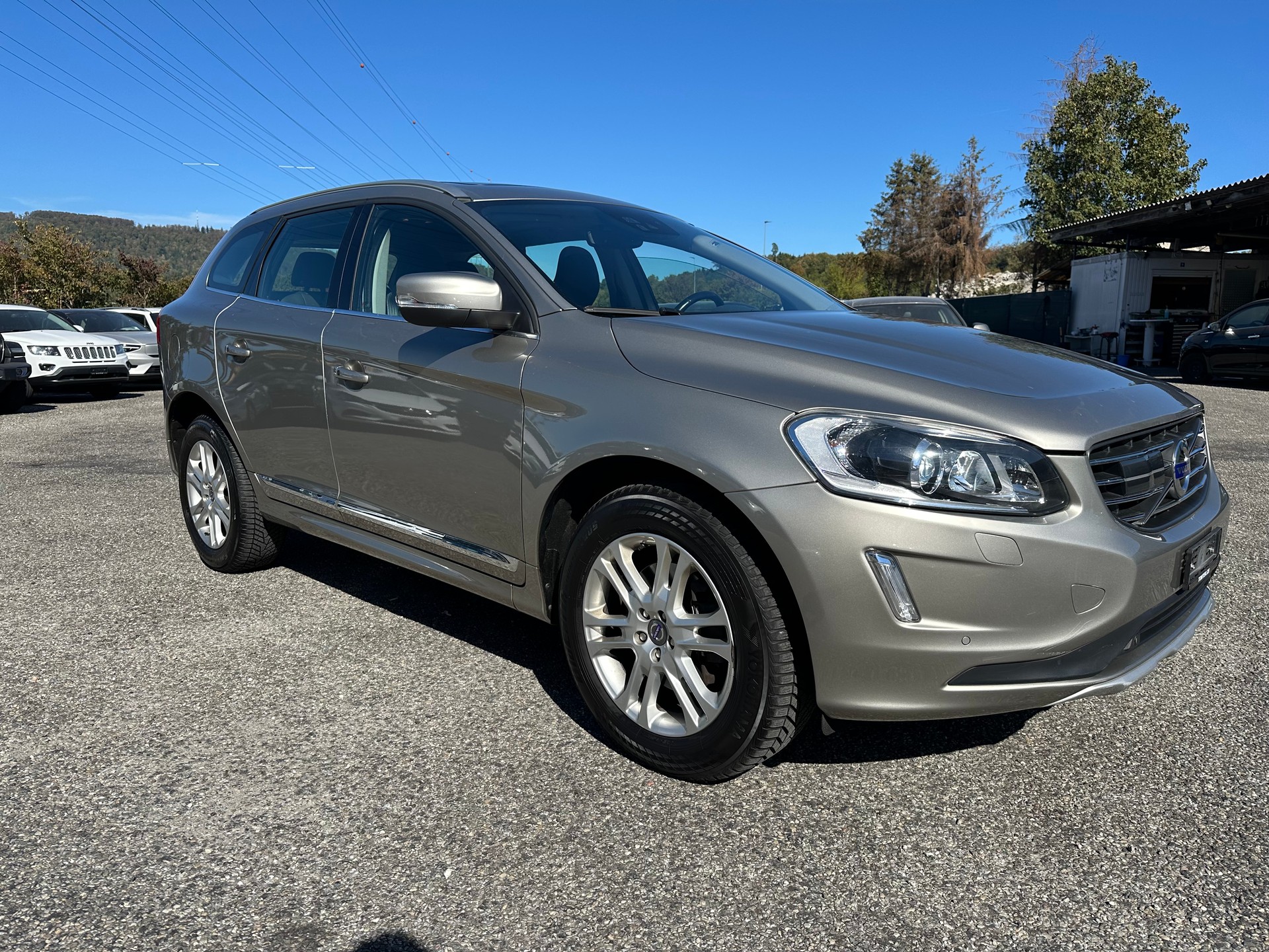 VOLVO XC60 D4 AWD Summum Geartronic-image-1