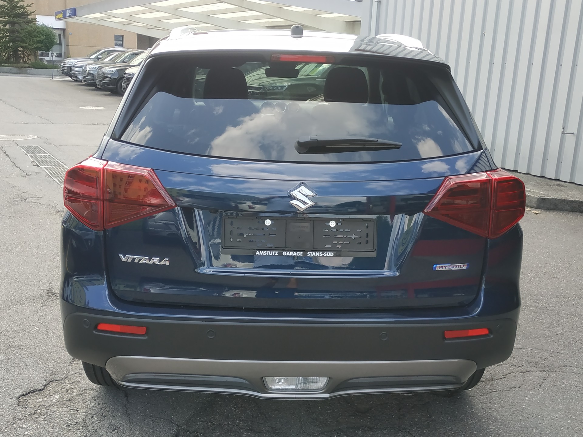 SUZUKI Vitara 1.4 Boosterjet Compact Top 4x4 Hybrid Automatic-image-9