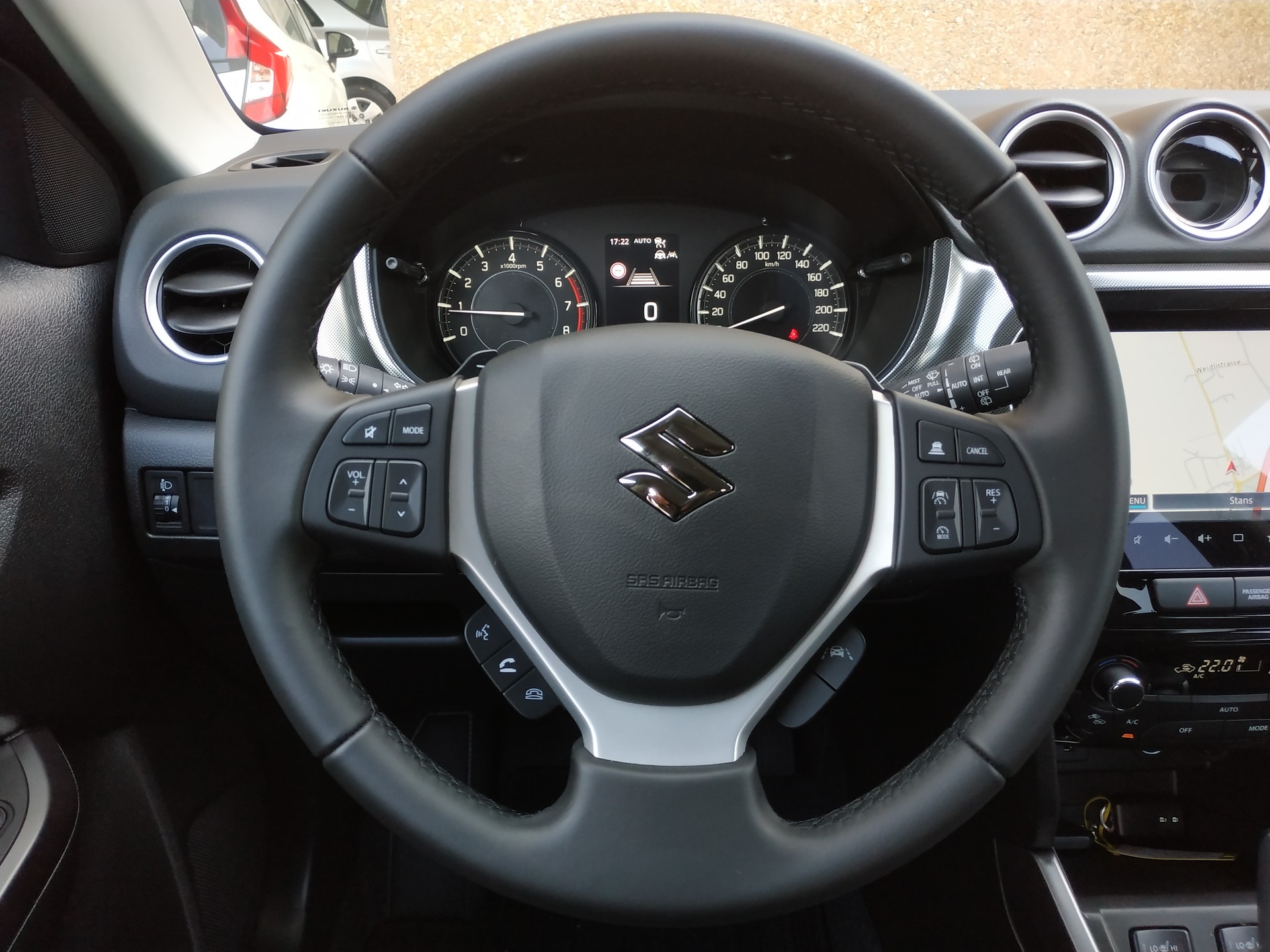 SUZUKI Vitara 1.4 Boosterjet Compact Top 4x4 Hybrid Automatic-image-15
