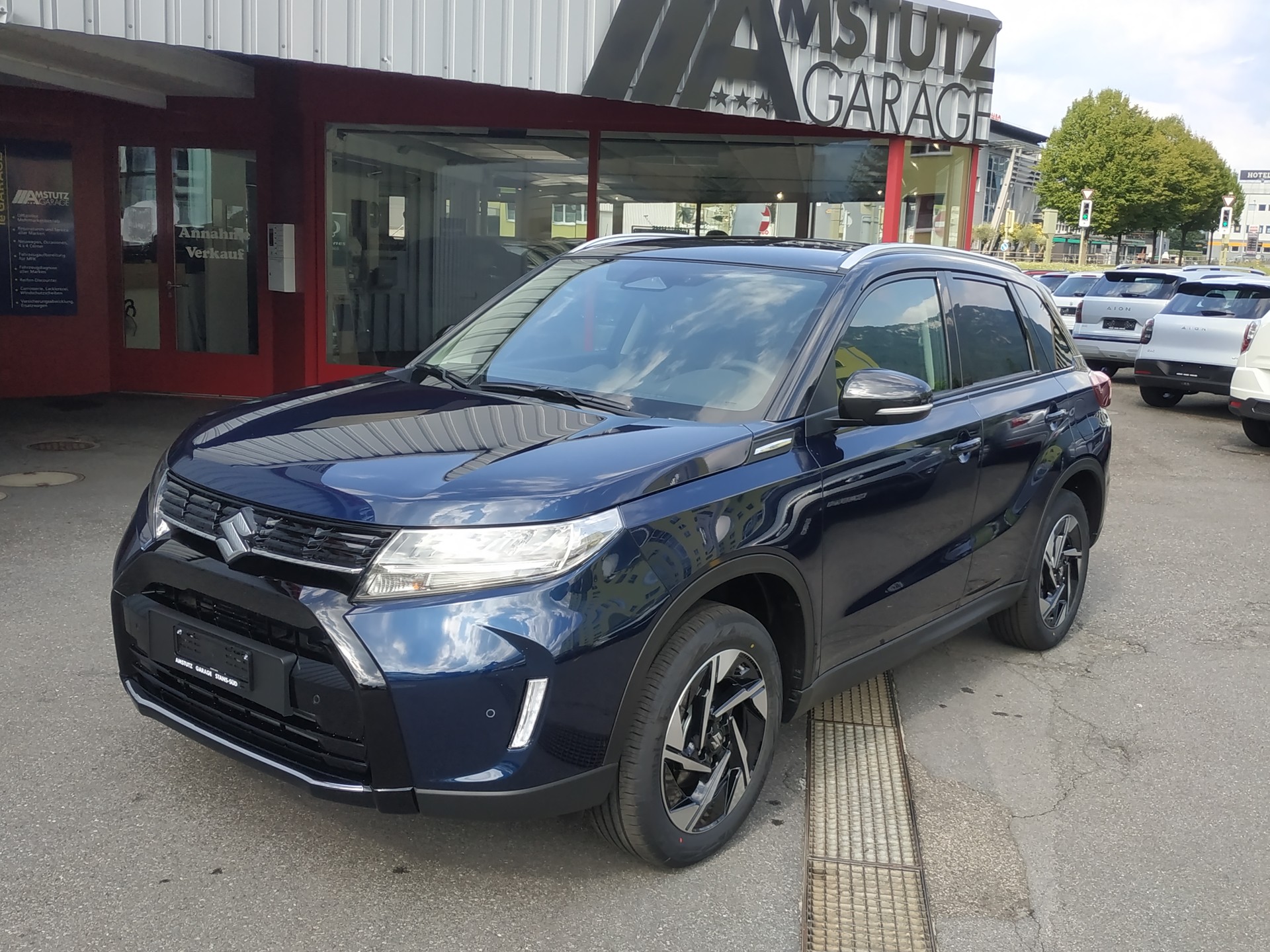 SUZUKI Vitara 1.4 Boosterjet Compact Top 4x4 Hybrid Automatic-image-0