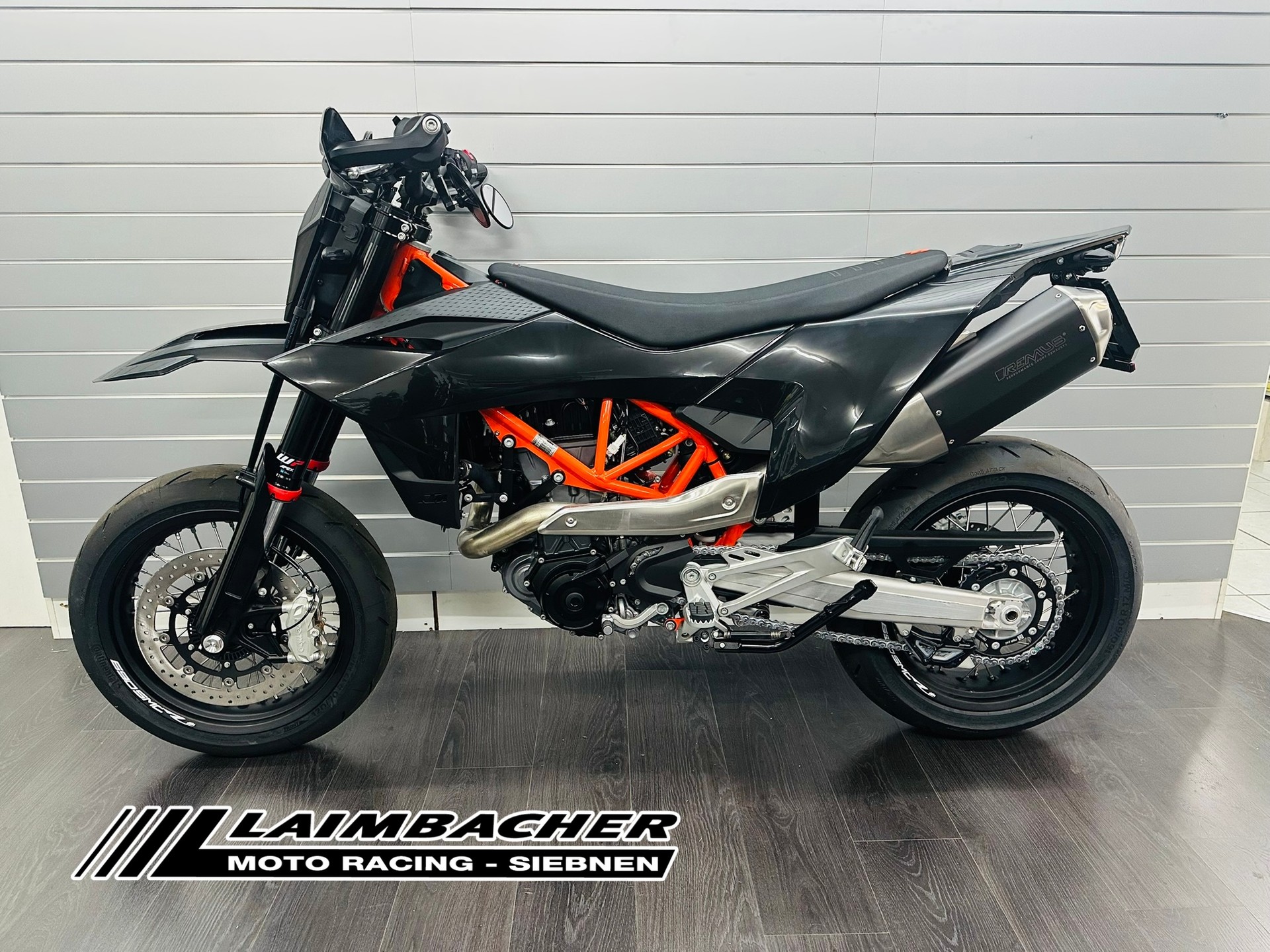 KTM 690 SMC R ABS (35 kW) MY 2026