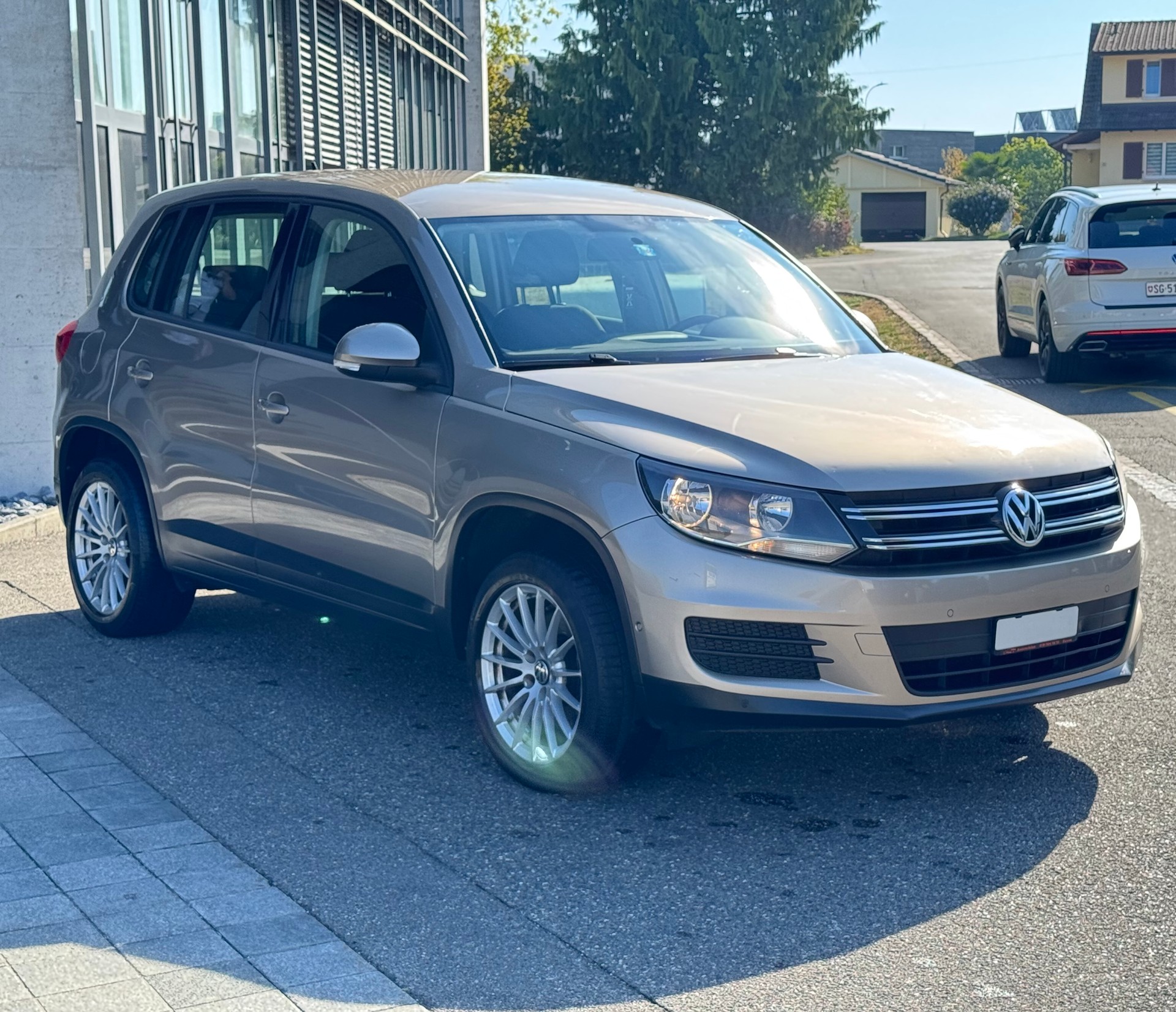 VW Tiguan 1.4 TSI BlueMotion Trend&Fun 4x2-image-4