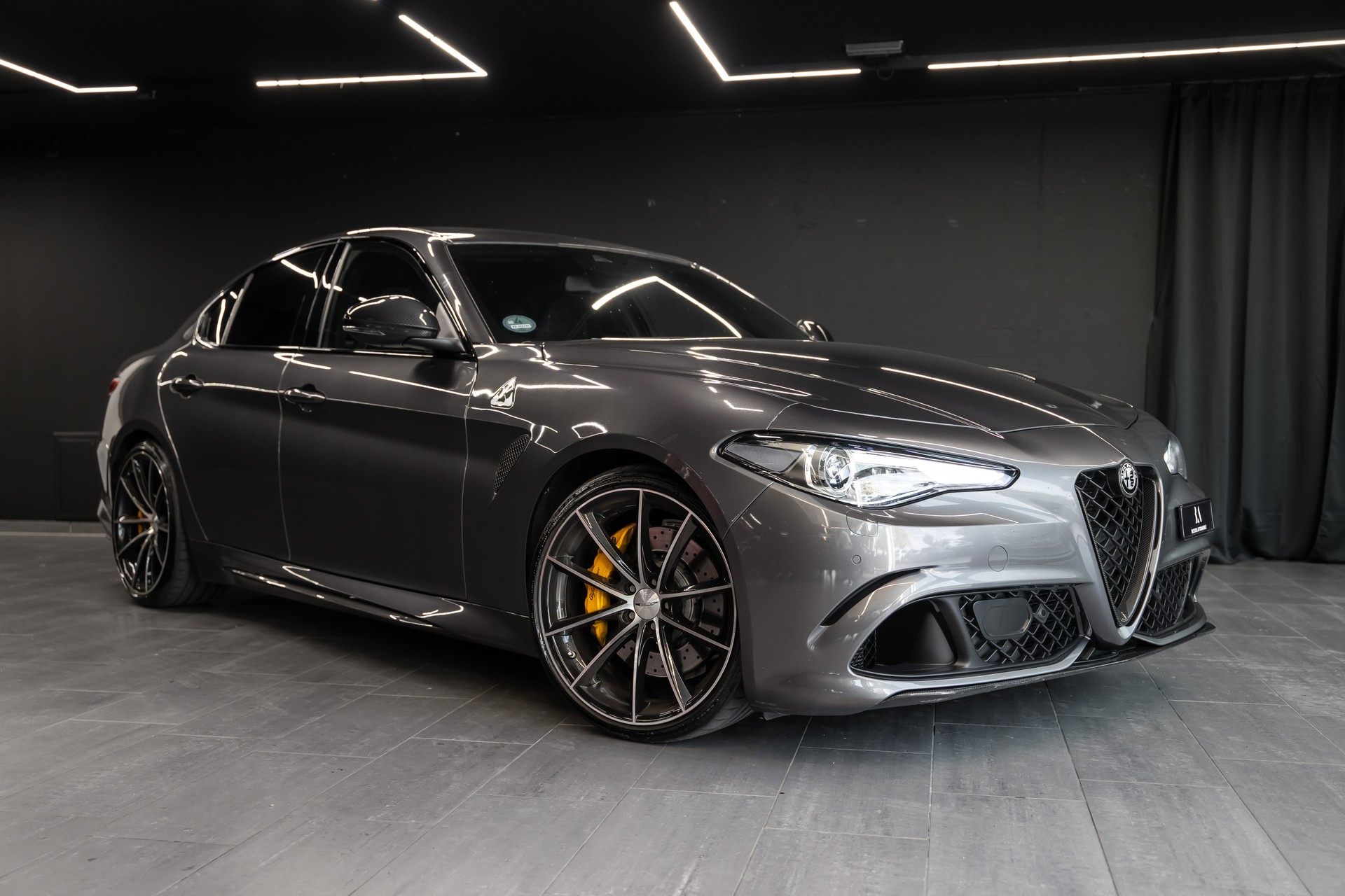 ALFA ROMEO Giulia 2.9 V6 Quadrifoglio Automatic / CH Auto / Werksgarantie / seltene Konfiguration / Schalensitze / Grüne Nähte / Carbon-image-0