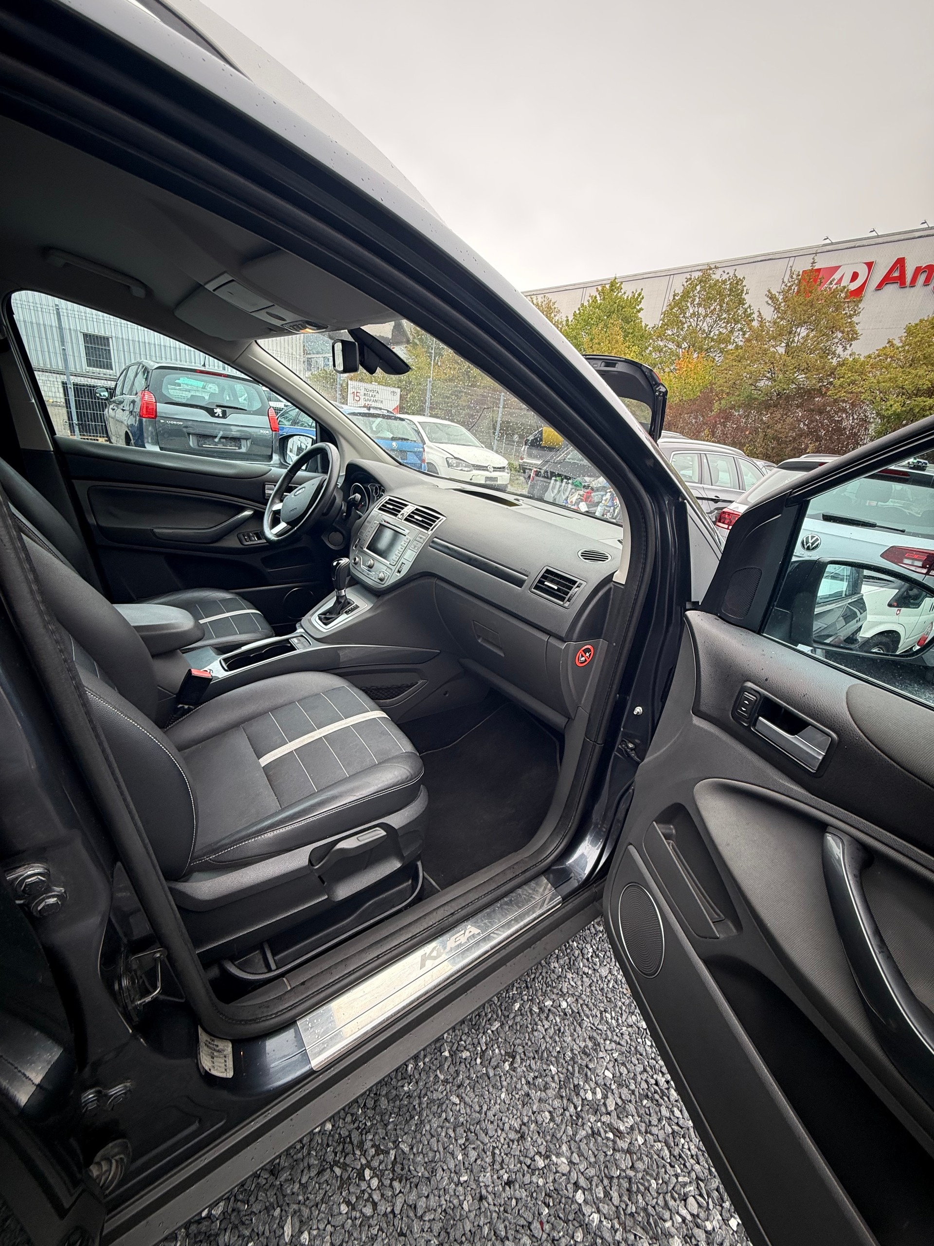 FORD Kuga 2.5 Turbo Titanium 4WD Automatic-image-13