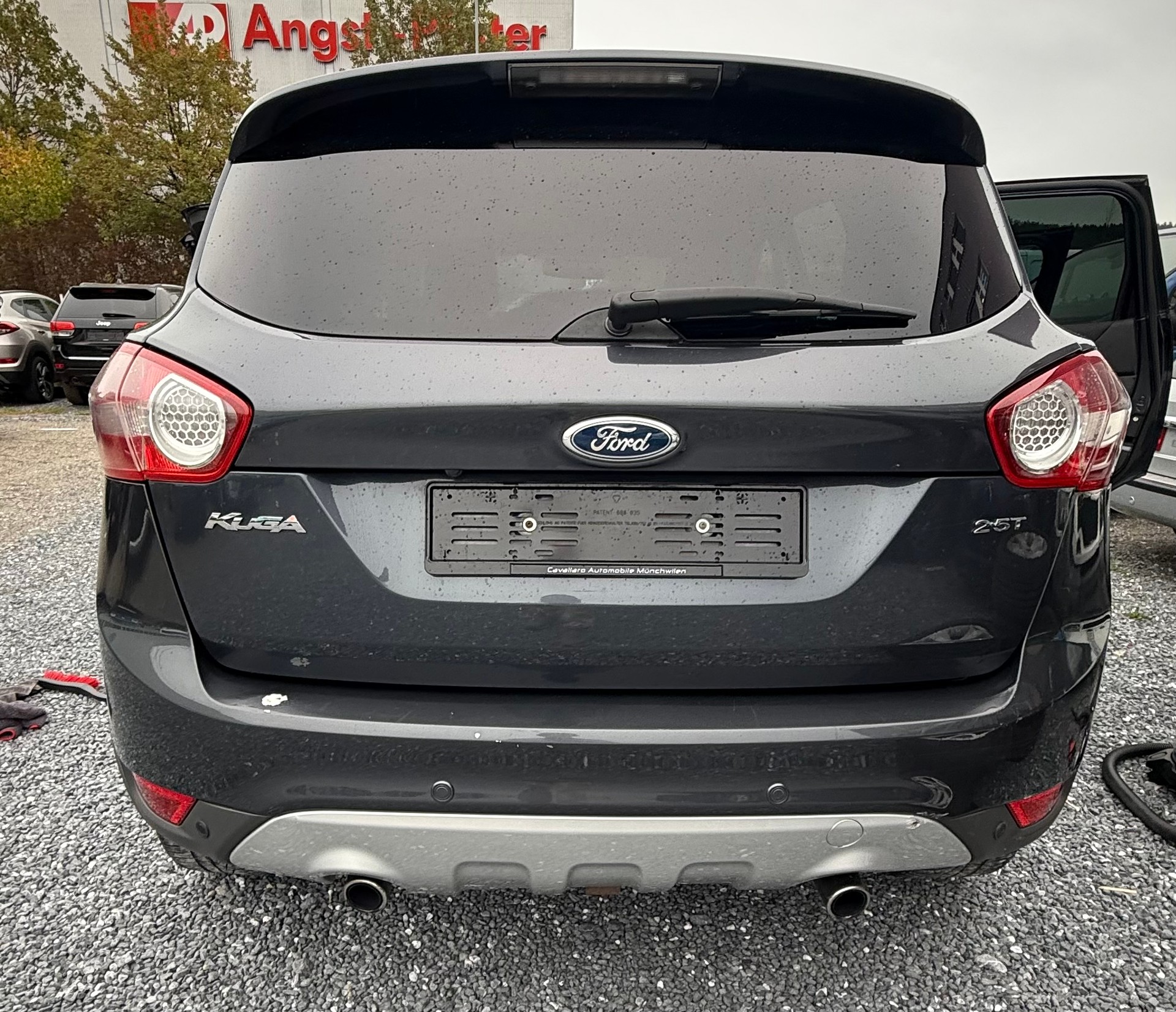 FORD Kuga 2.5 Turbo Titanium 4WD Automatic-image-1