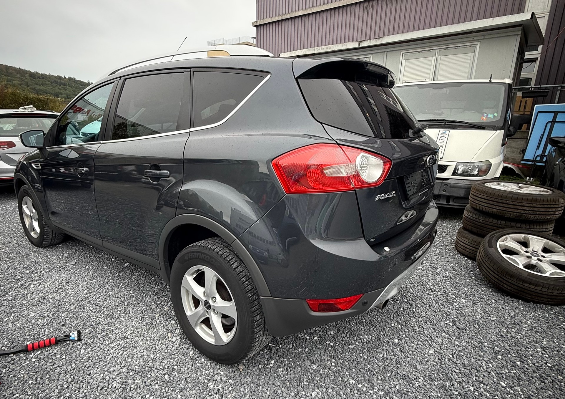 FORD Kuga 2.5 Turbo Titanium 4WD Automatic-image-4