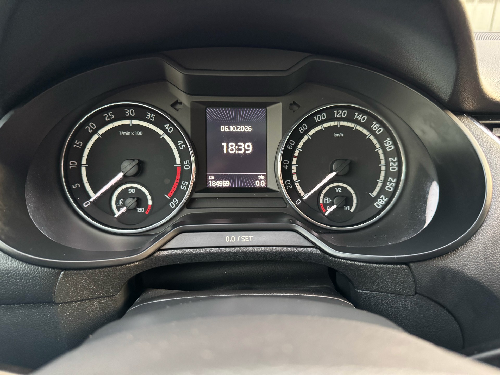 SKODA Octavia Combi 2.0 TDI RS Prag 4x4 DSG-image-20