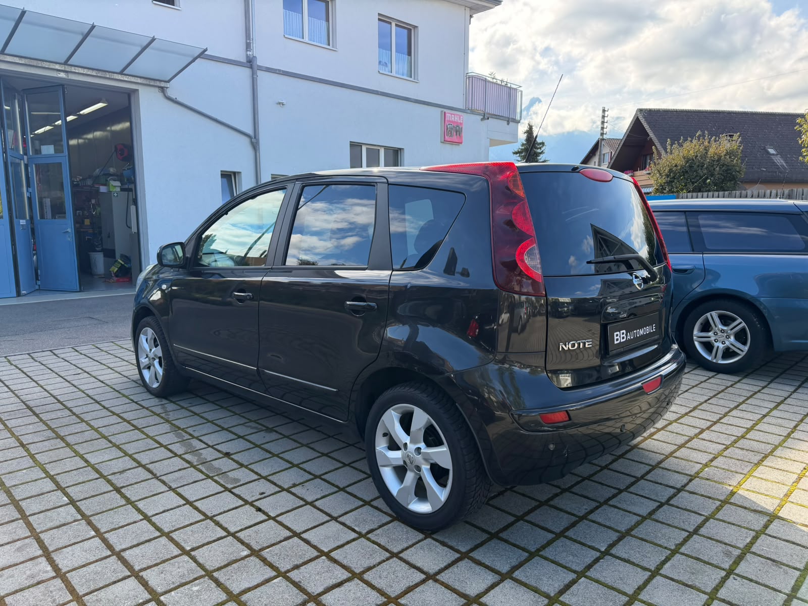 NISSAN Note 1.6 acenta-showroom-element-2
