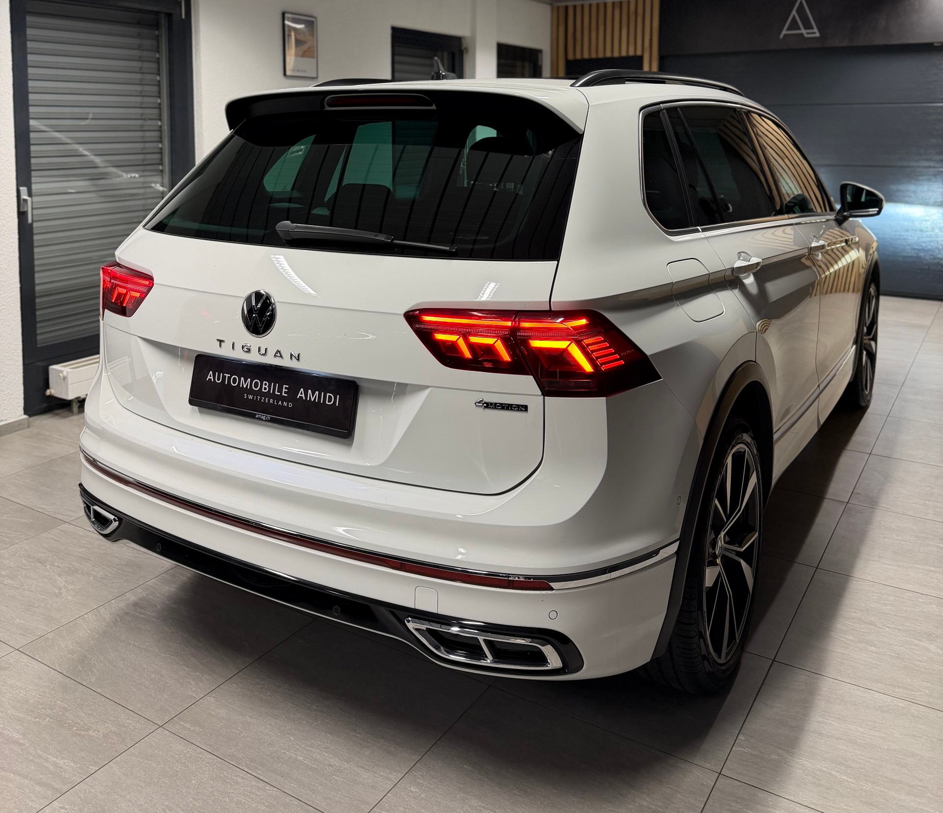 VW Tiguan 2.0 TDI SCR R-Line 4Motion DSG, 36 Monate & 60‘000km GRATIS-SERVICE inbegriffen!-image-6