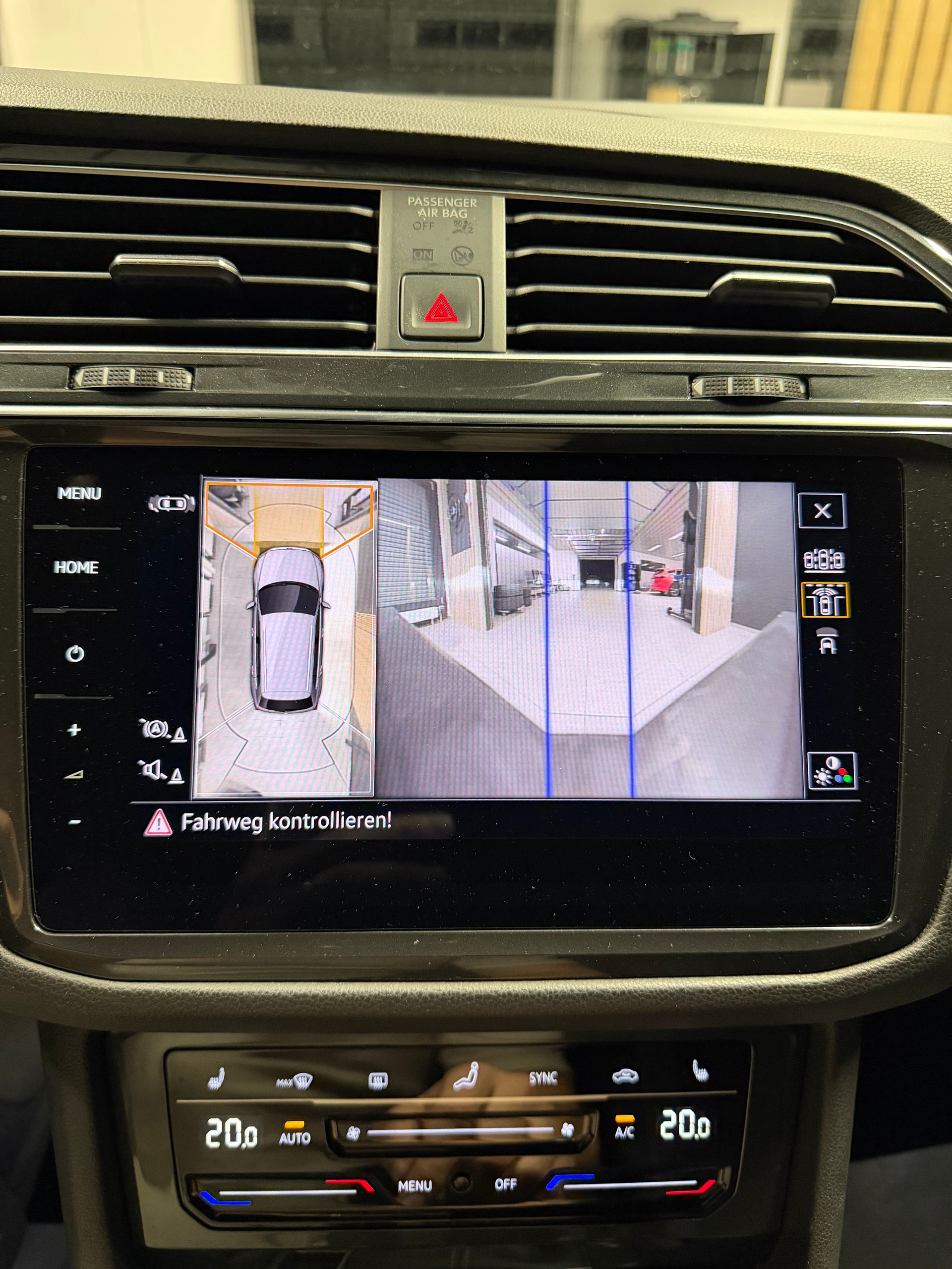 VW Tiguan 2.0 TDI SCR R-Line 4Motion DSG, 36 Monate & 60‘000km GRATIS-SERVICE inbegriffen!-image-26