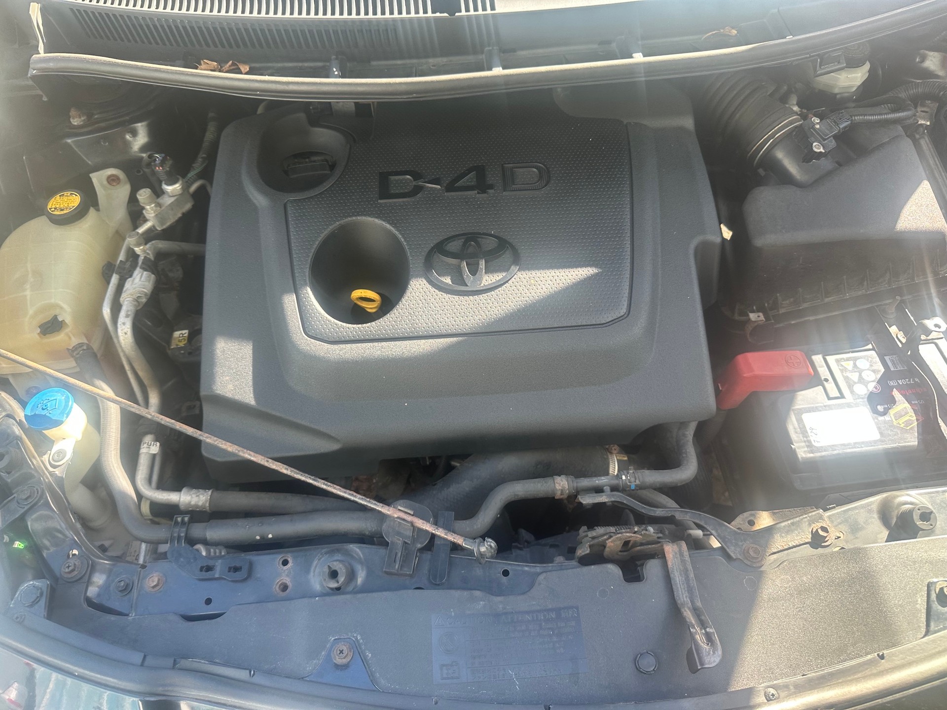 TOYOTA Auris 1.4 D-4D Linea Luna-image-11