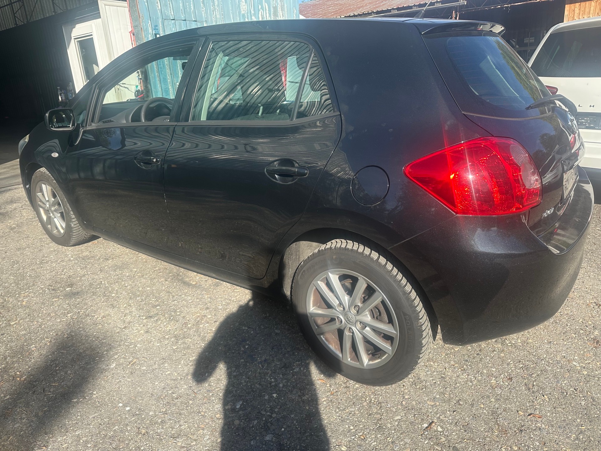 TOYOTA Auris 1.4 D-4D Linea Luna-image-3