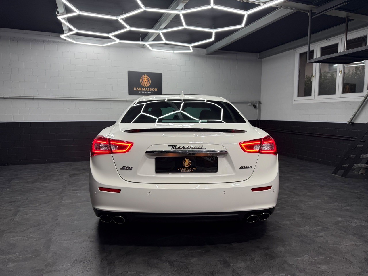 MASERATI Ghibli S Q4 3.0 V6 | Full Carbon Interieur & Exterieur | 360 Kamera | Harman/Kardon | Panoramadach-image-9