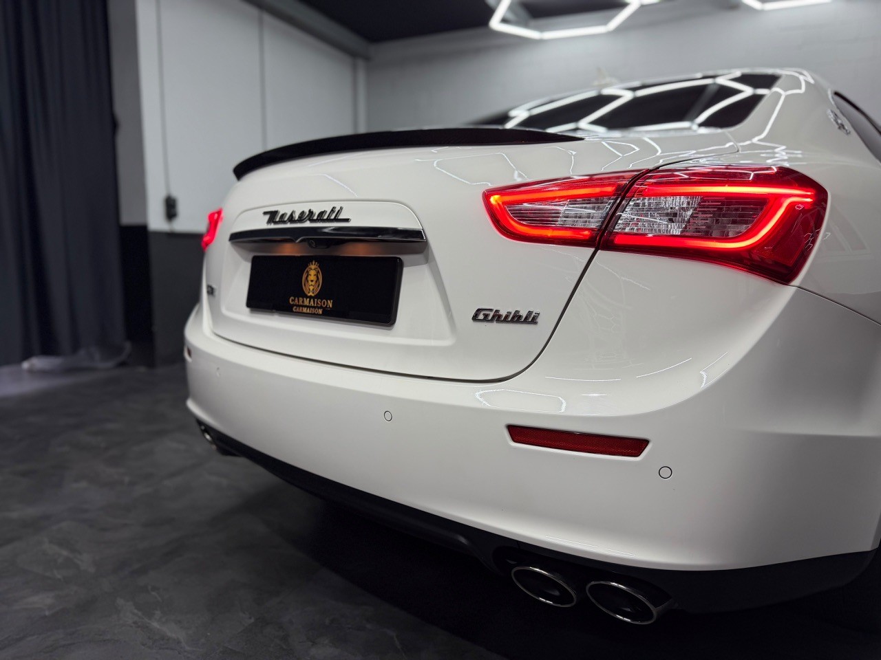 MASERATI Ghibli S Q4 3.0 V6 | Full Carbon Interieur & Exterieur | 360 Kamera | Harman/Kardon | Panoramadach-image-11