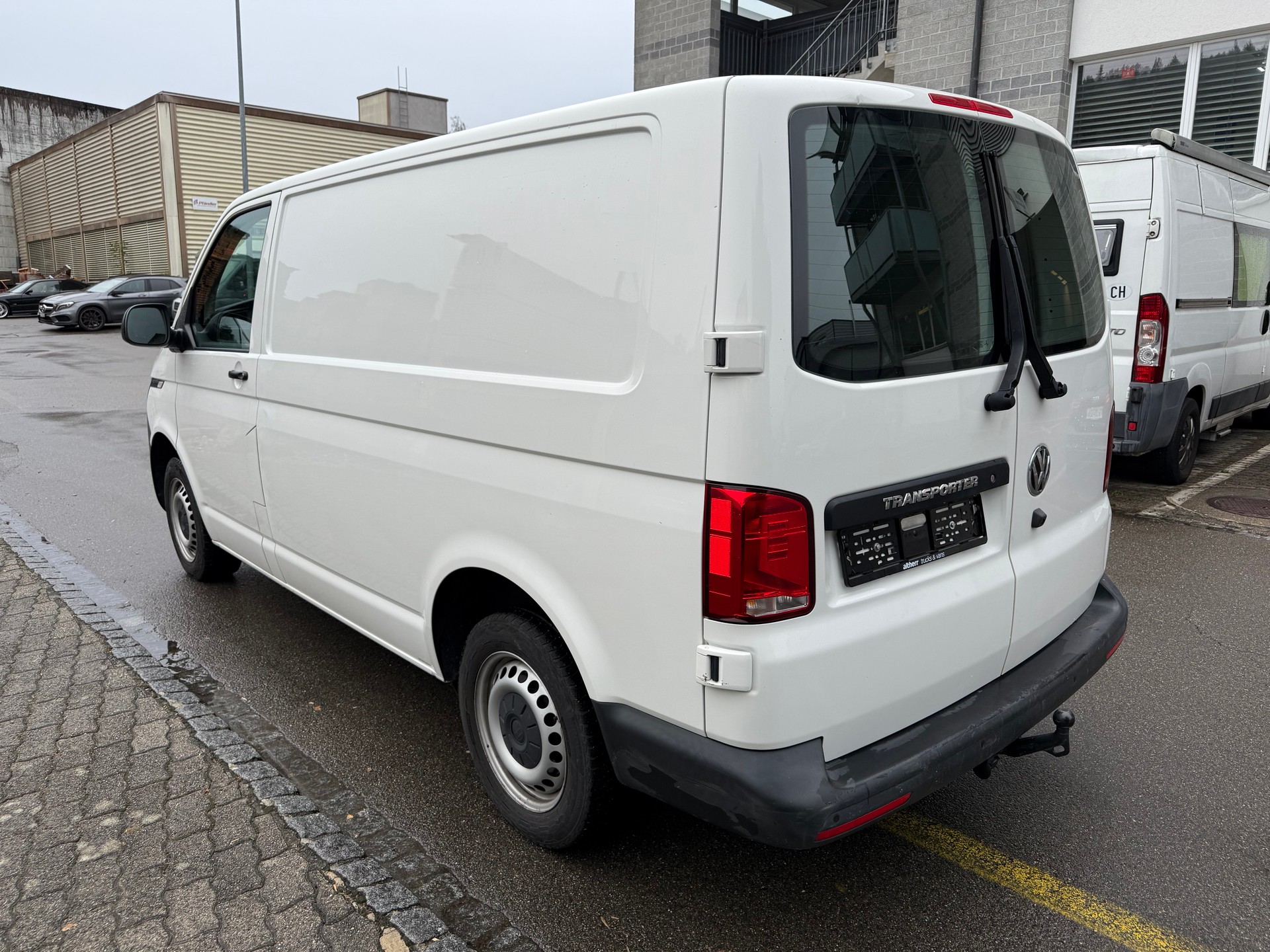 VW T6.1 2.0 TDI Entry-image-1