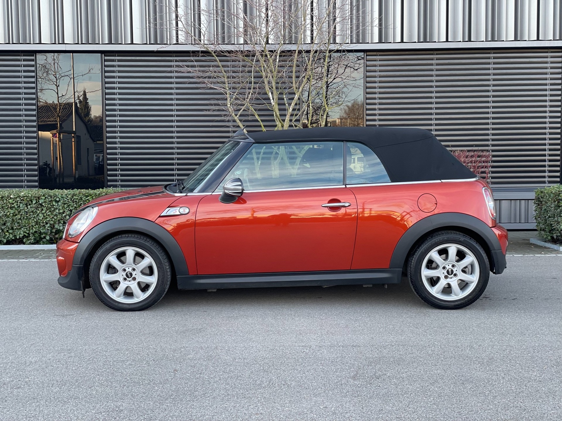 MINI Cooper S Cabriolet-image-10