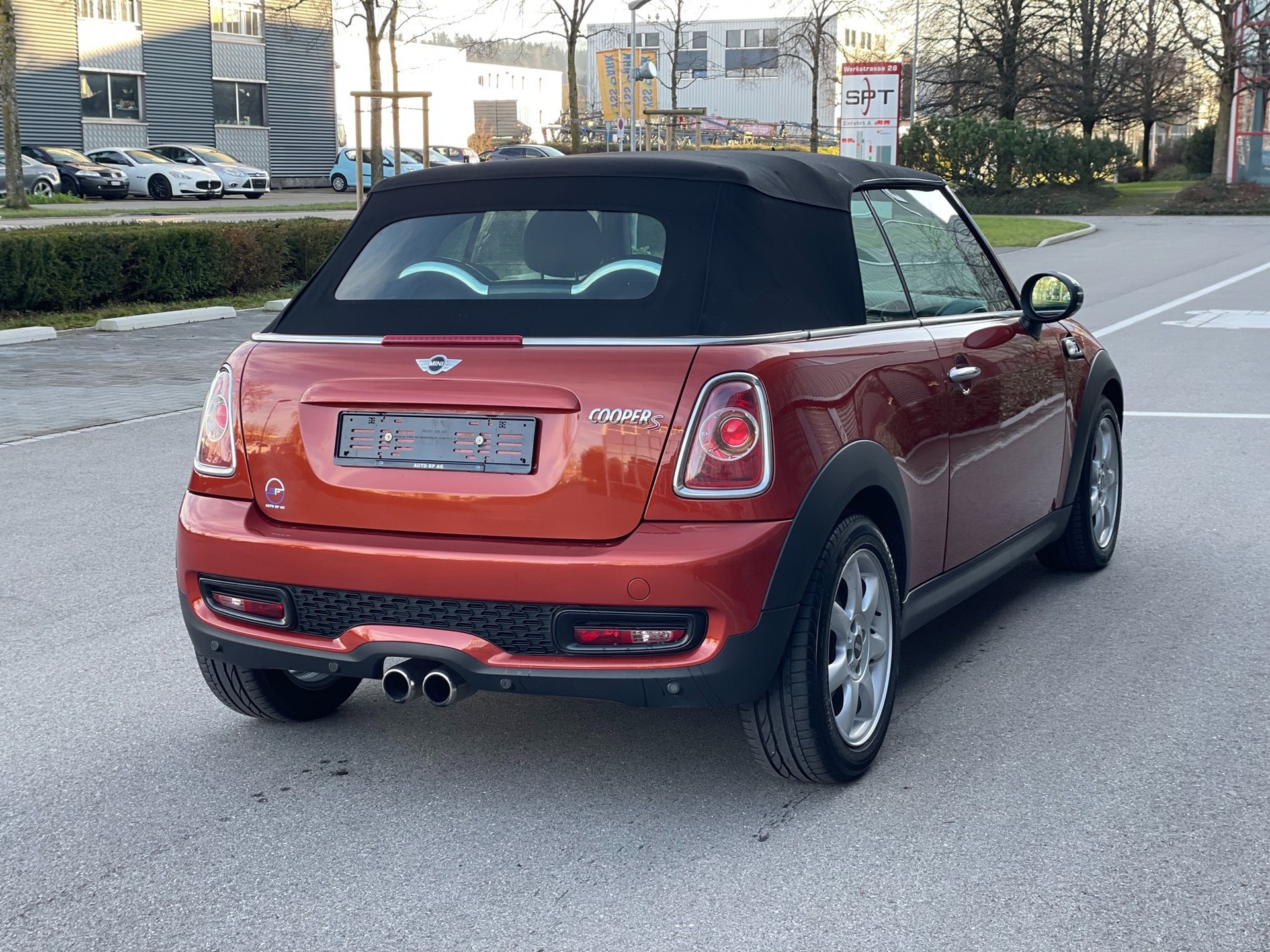 MINI Cooper S Cabriolet-image-4