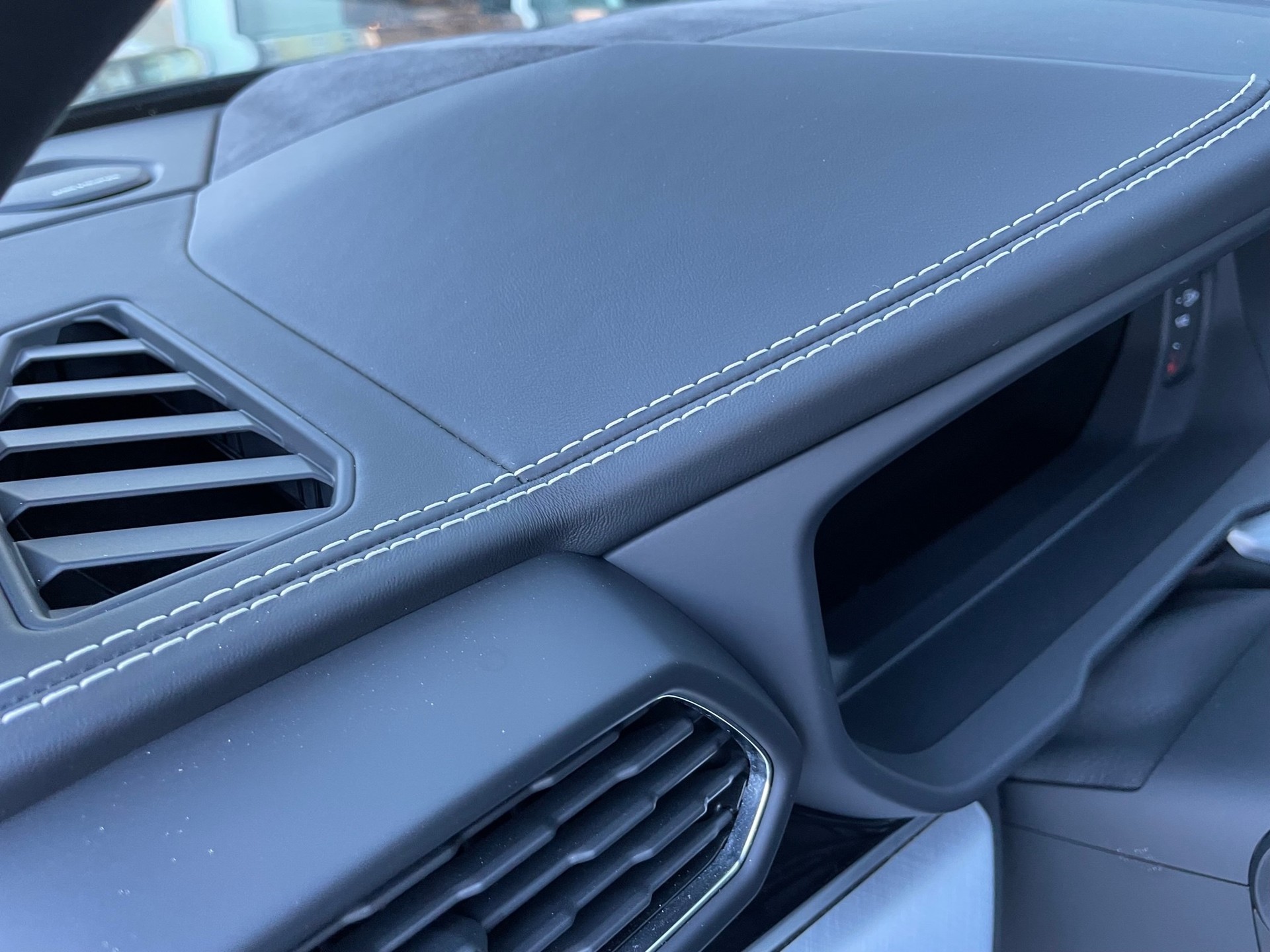 LAMBORGHINI Urus E-Gear-image-11